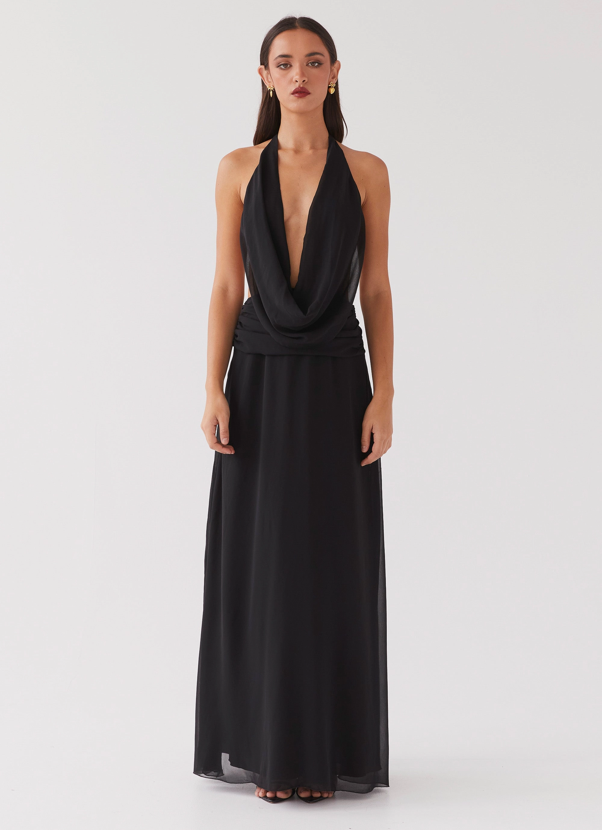 Smooth Curve Versatile Cut Elysia Chiffon Maxi Dress - Black