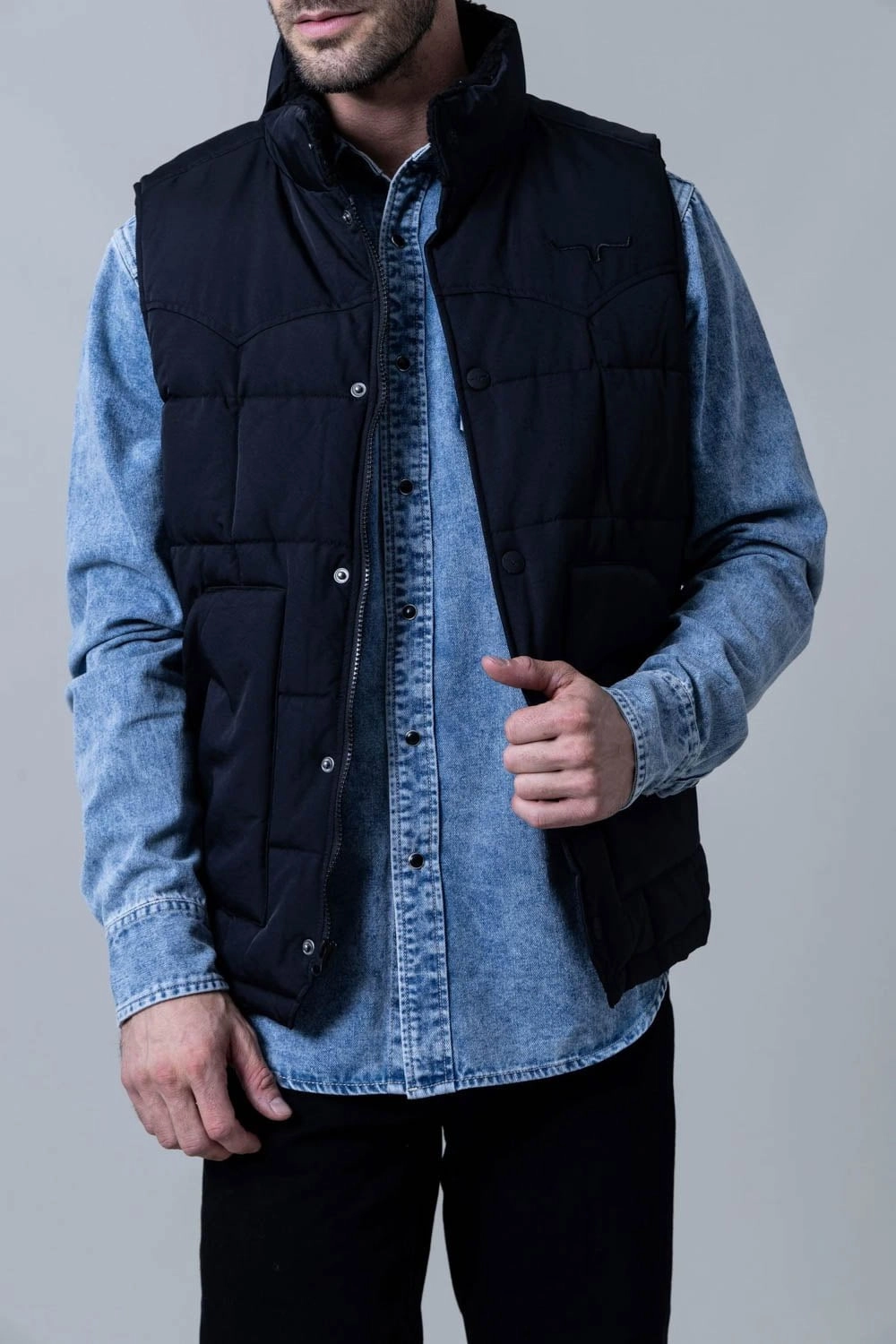 Breathable fabric tech Daily Commute Kimes Ranch Mens Muir Trail Quilted Black Poly/Nylon Softshell Vest