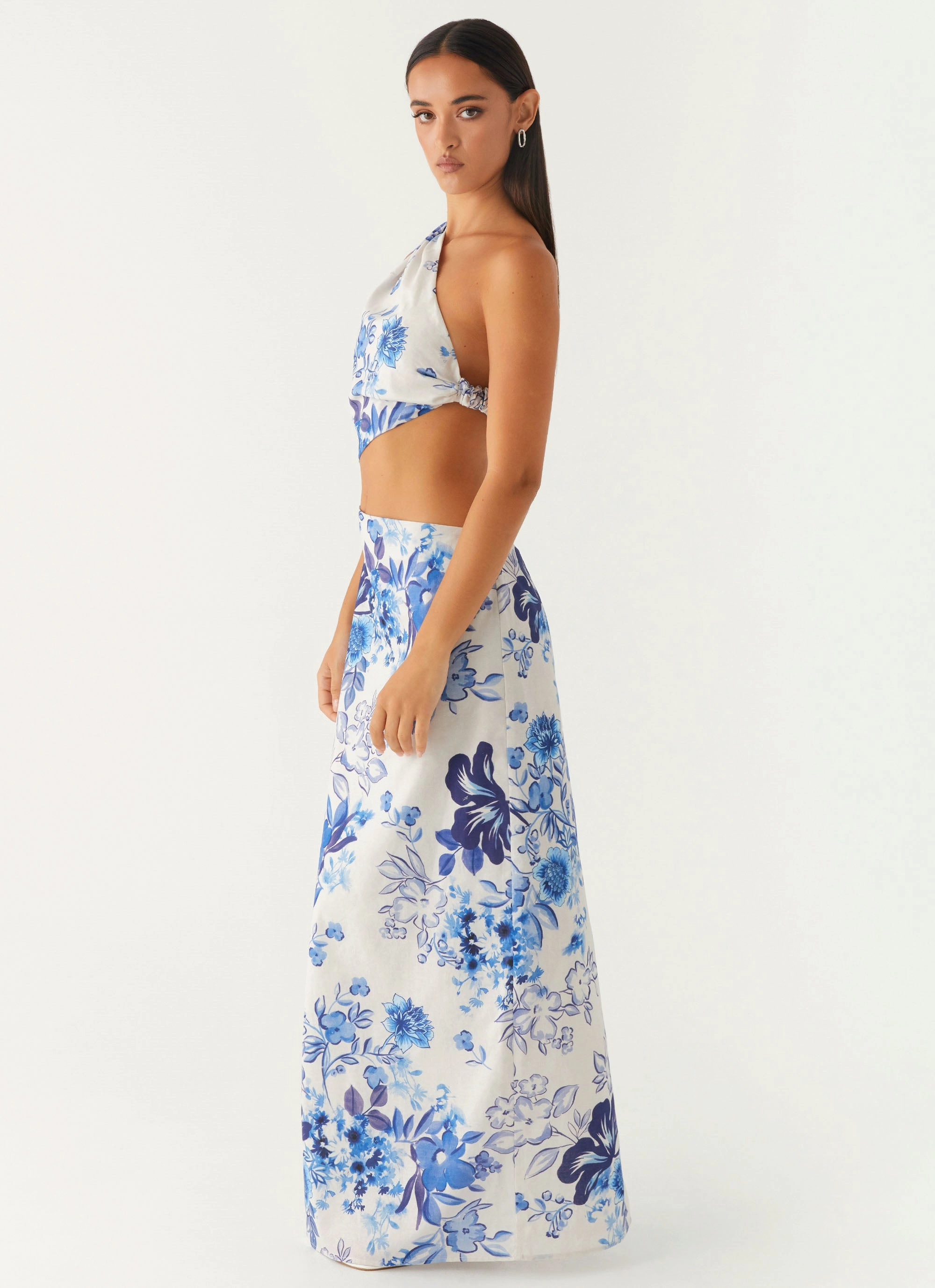 Fashionable Cut Retro Detail All Summer Long Maxi Dress - Serene Sky Floral