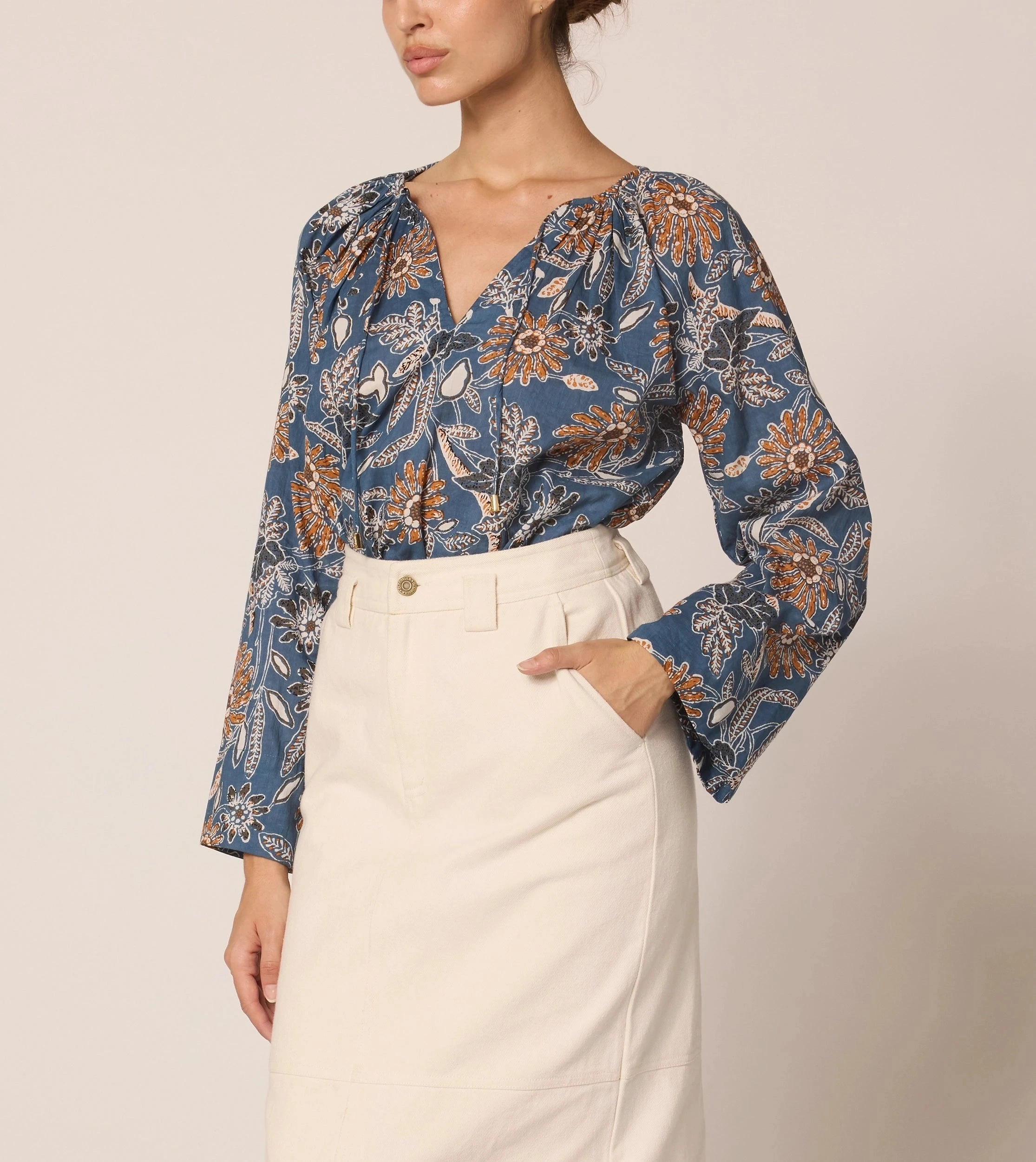 Flatlock Seams Warm Hoodie Allison Blouse | Magnolia