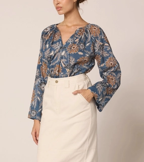 Flatlock Seams Warm Hoodie Allison Blouse | Magnolia