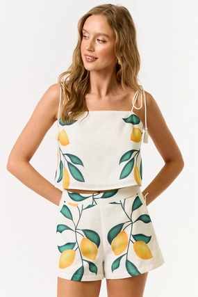 Stylish Waistband Amalfi Coast Shorts Set