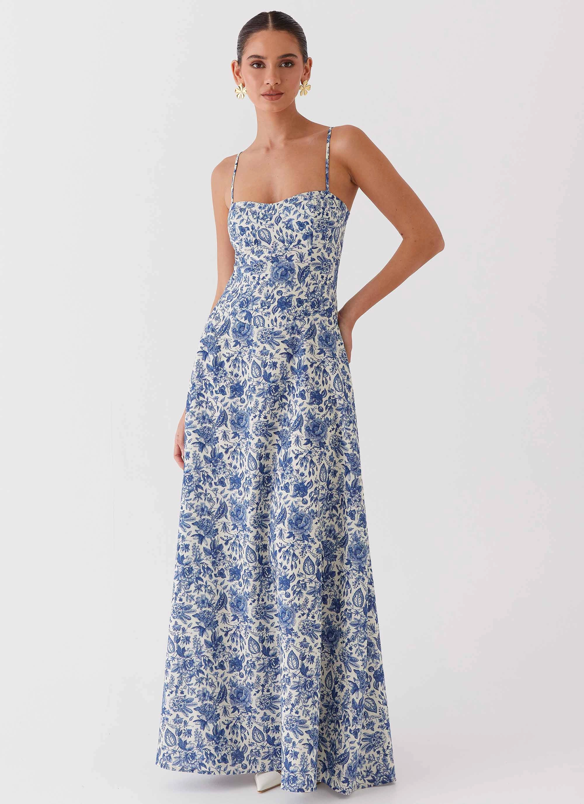 Classic Wear Figure-Skimming Angelina Linen Maxi Dress - Blue Paisley