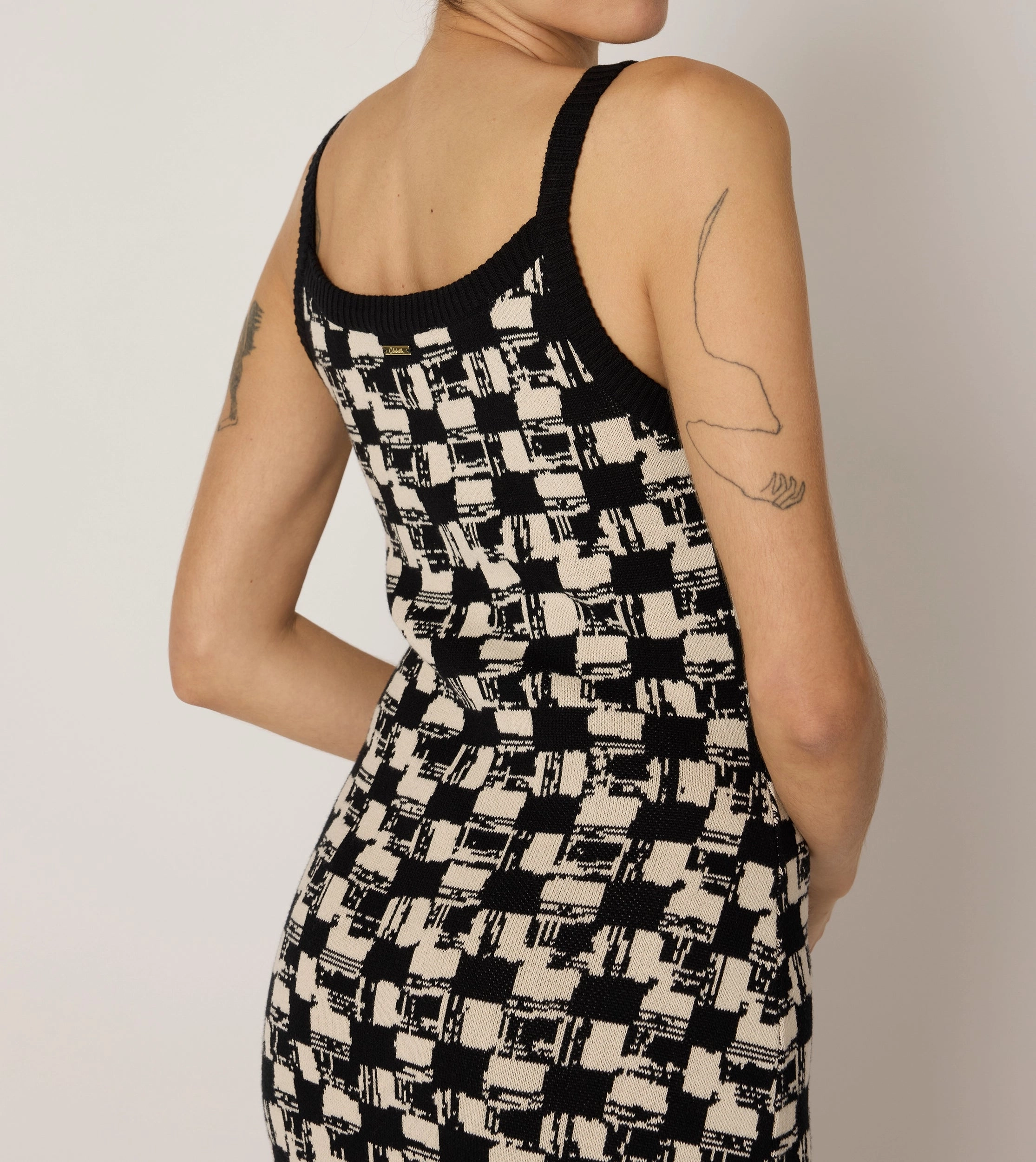 Payton Midi Dress | Biarritz Black Cozy Comfort Street Ready