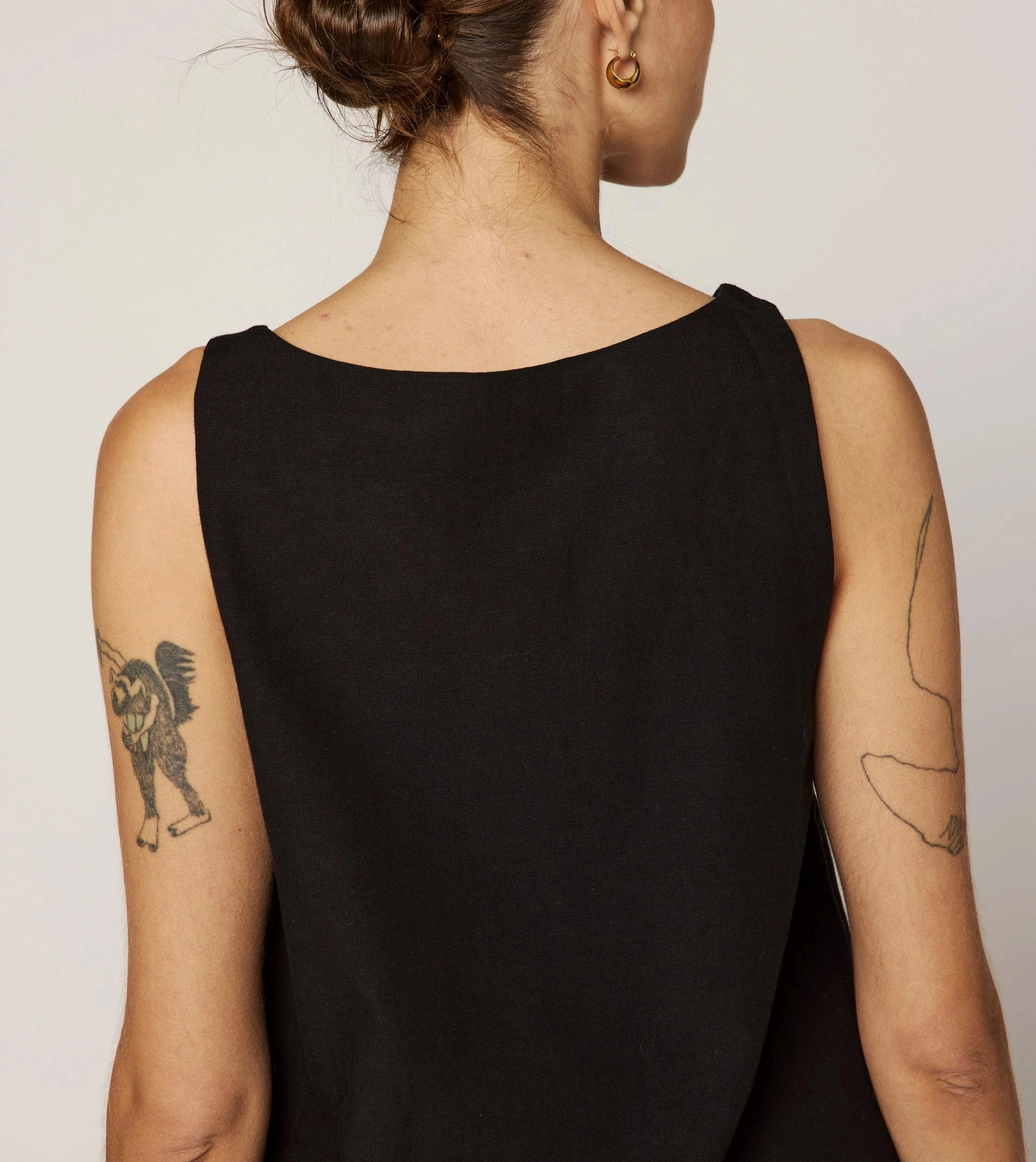 Oversized Silhouette DurableStitching Ambesia Tank | Black