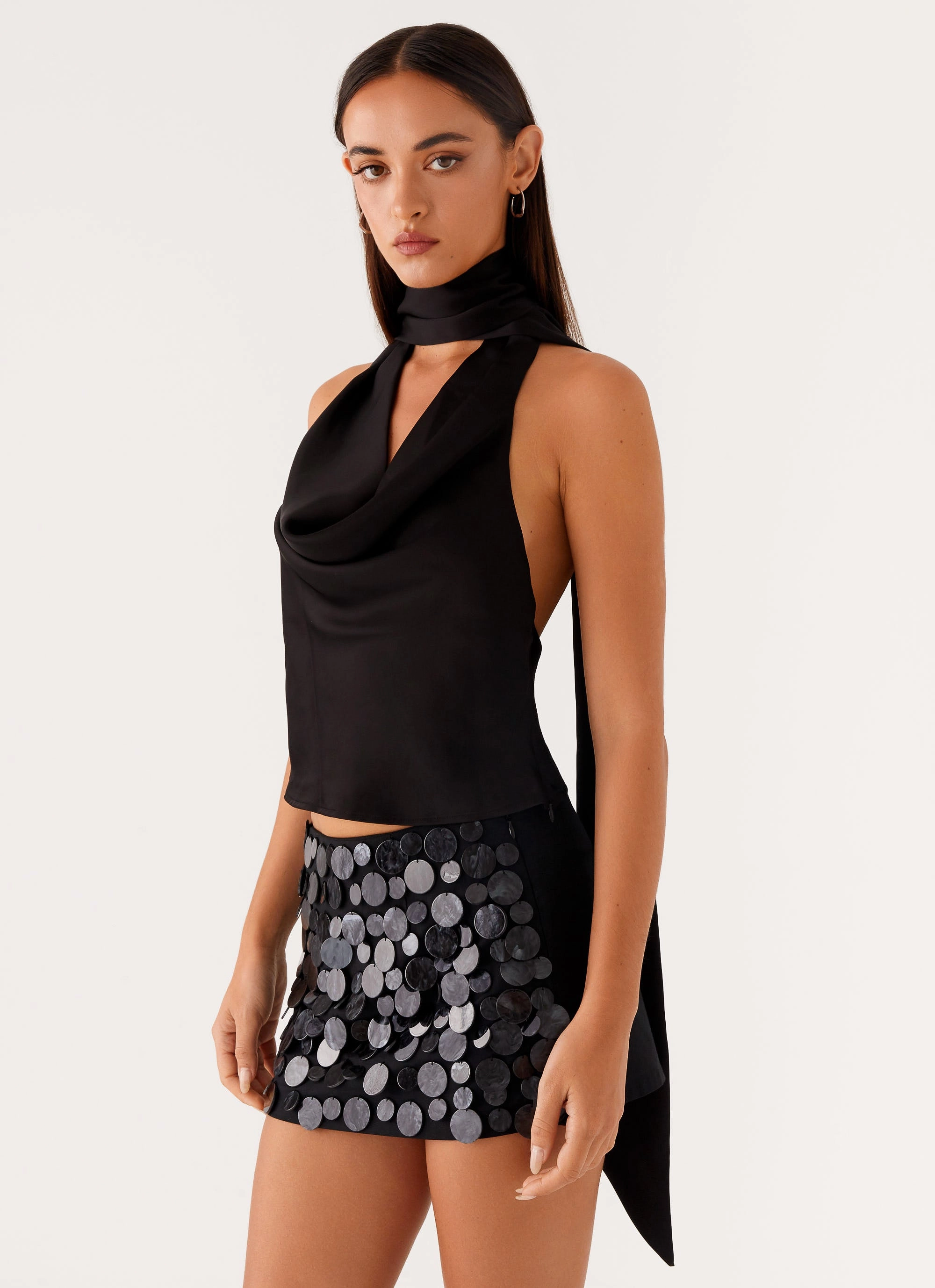 OversizedFit Reinforced Shoulder Seams Catching Feelings Top - Black