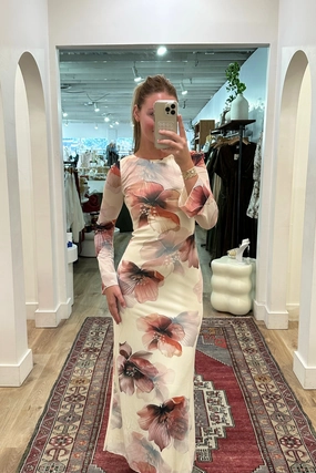 Garden-Party Feminine Movement Ariana Floral Maxi Dress