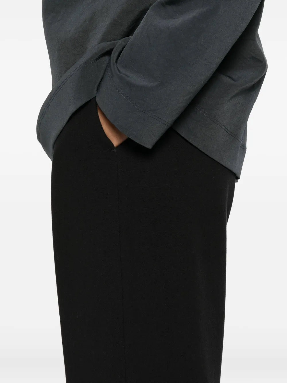 Arvenn Pants in Black Flexible Ankle Cuffs Plaid detail