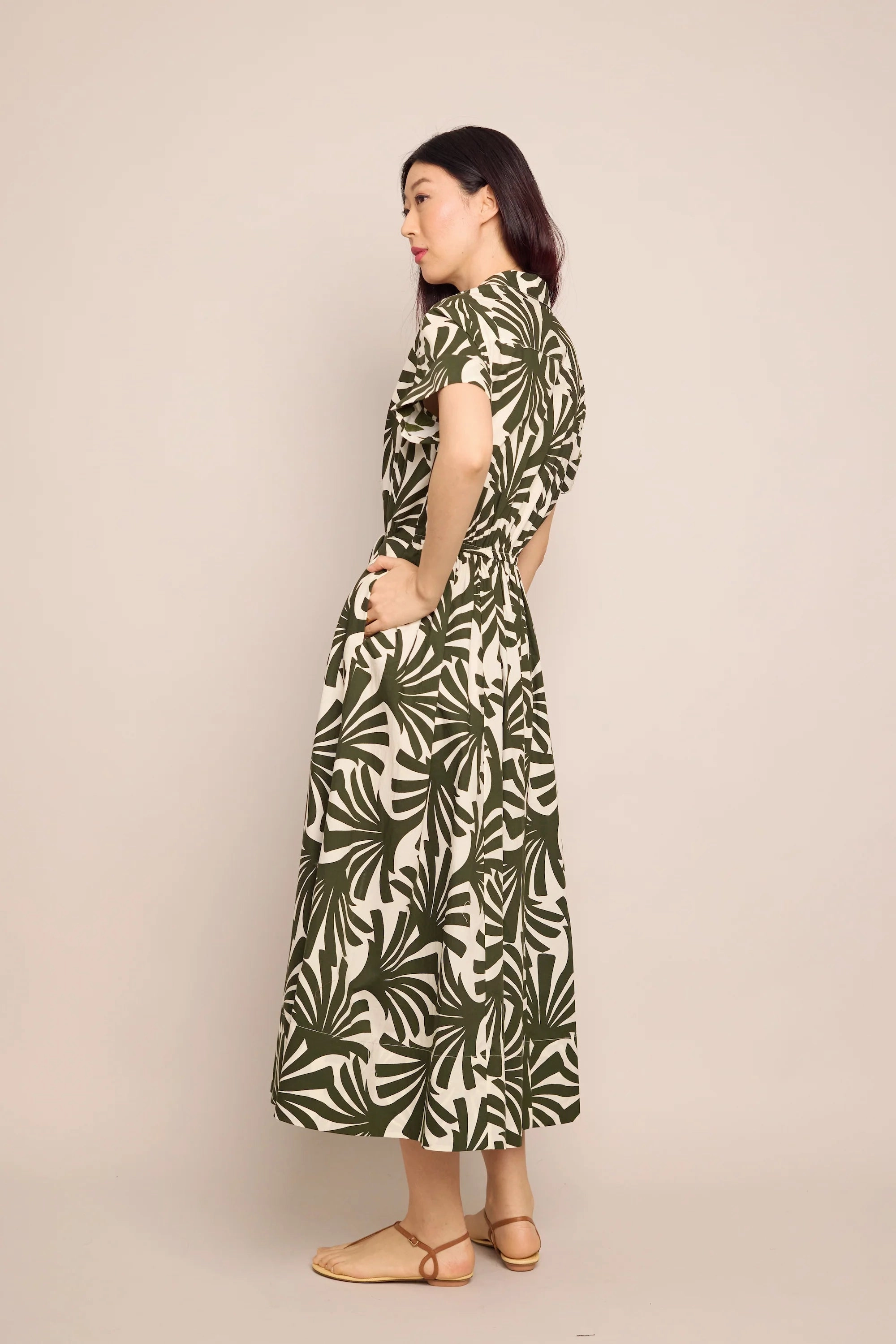 Asbury Midi Dress in Catalina Olive Basic Sweatshirt