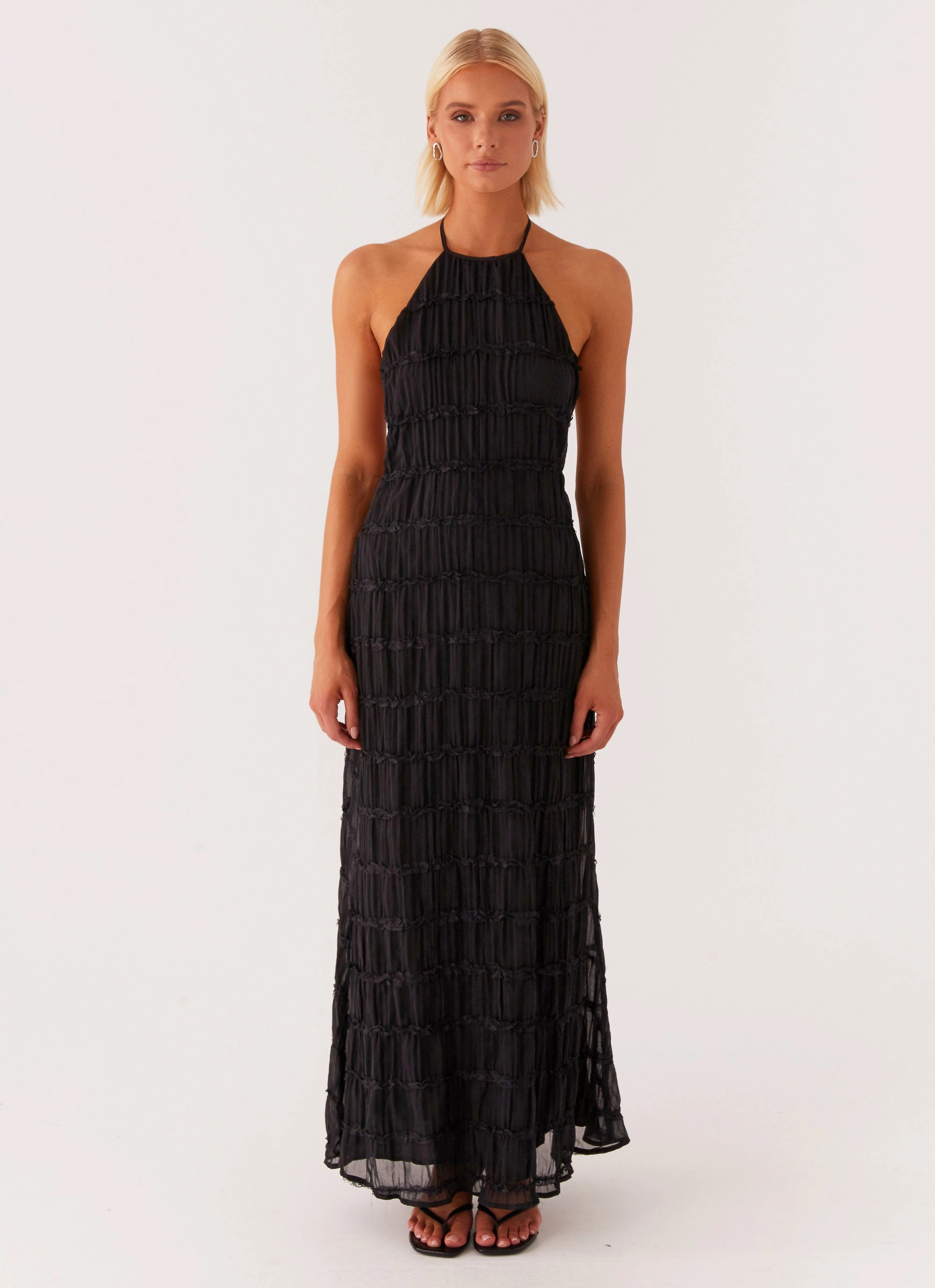 Chic Statement Aullie Maxi Dress - Black