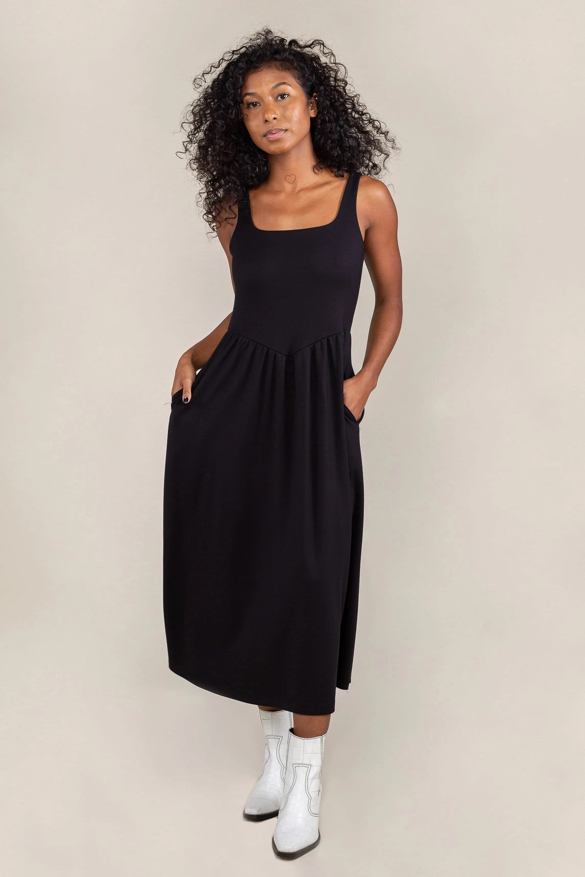 Basic Swing Midi Dress - Black Bright Colors Fall Piece