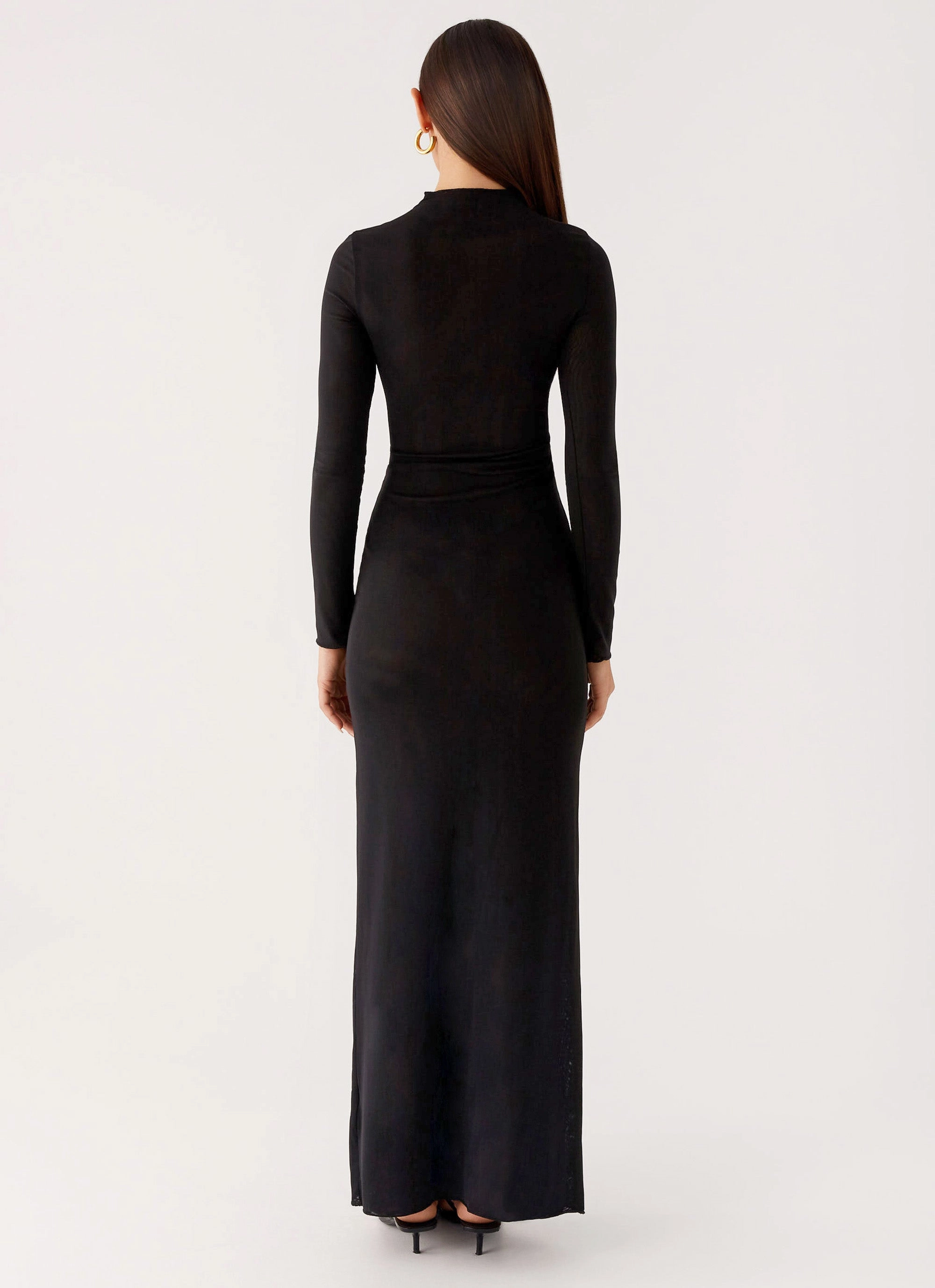 Kamora Maxi Dress - Black Front-Pocket Comfy Fit