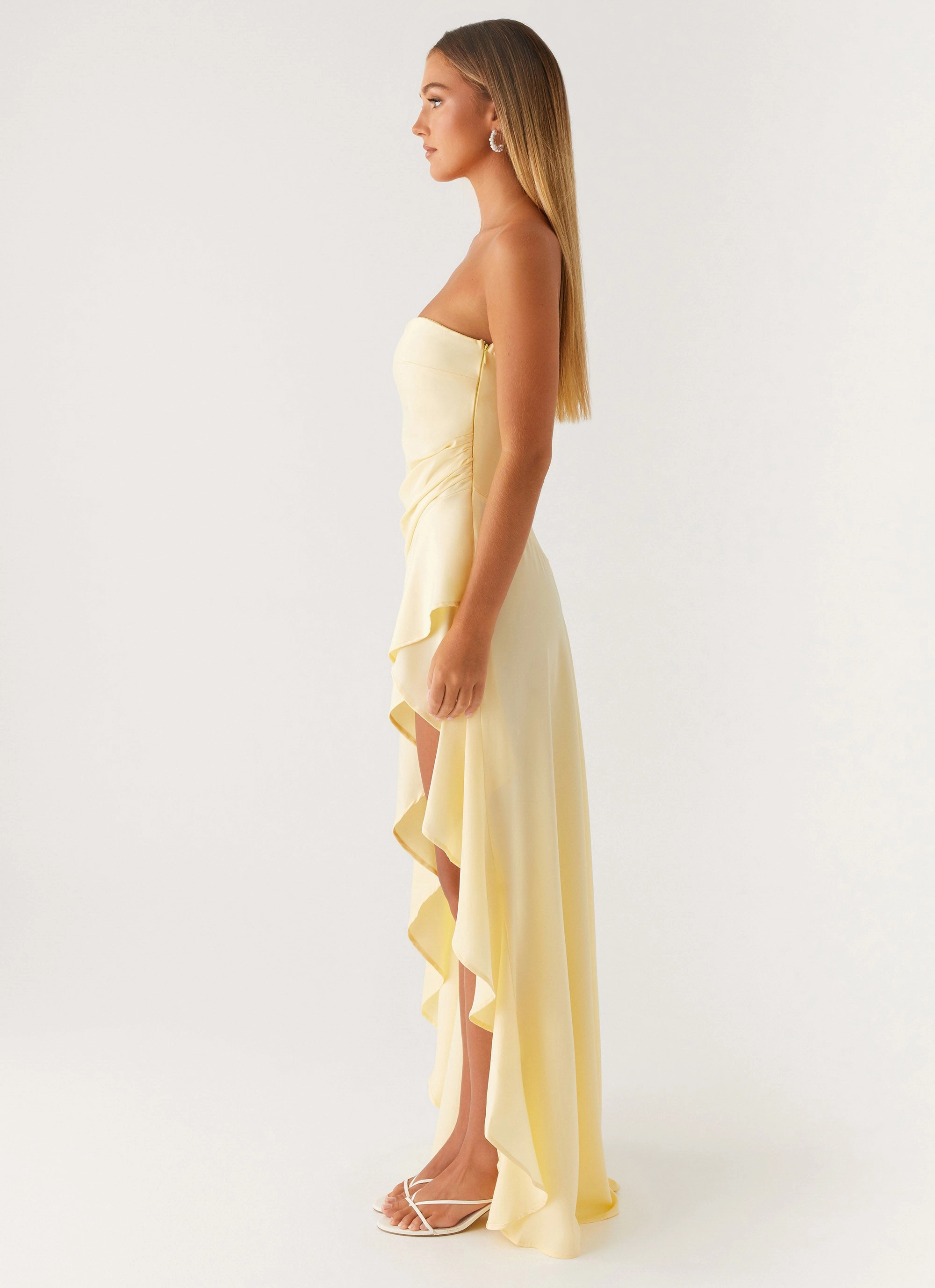 Bodie Maxi Dress - Pastel Yellow Fit Easy Perfect Shape