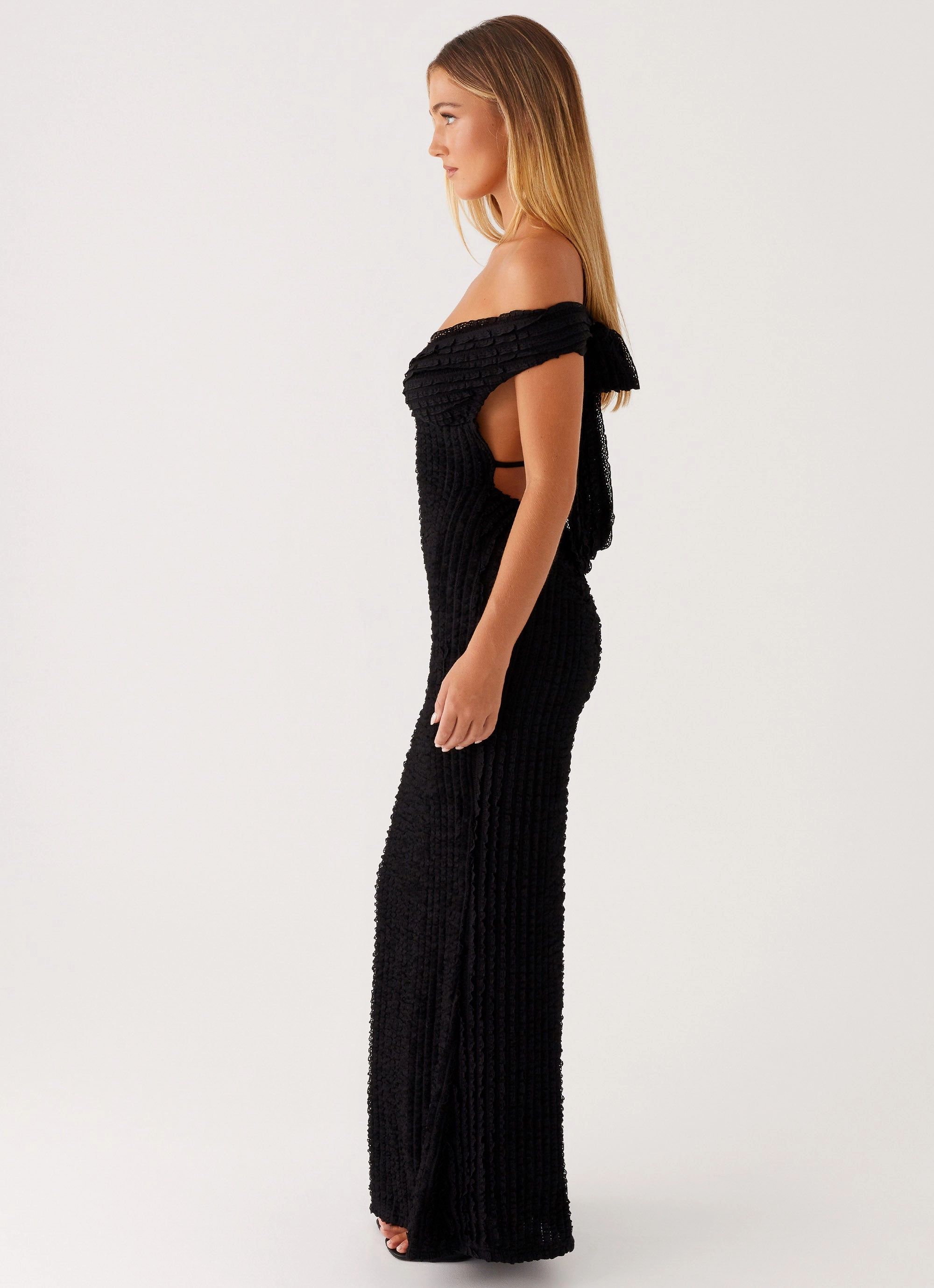 Feminine layered dress Chantelle Maxi Dress - Black