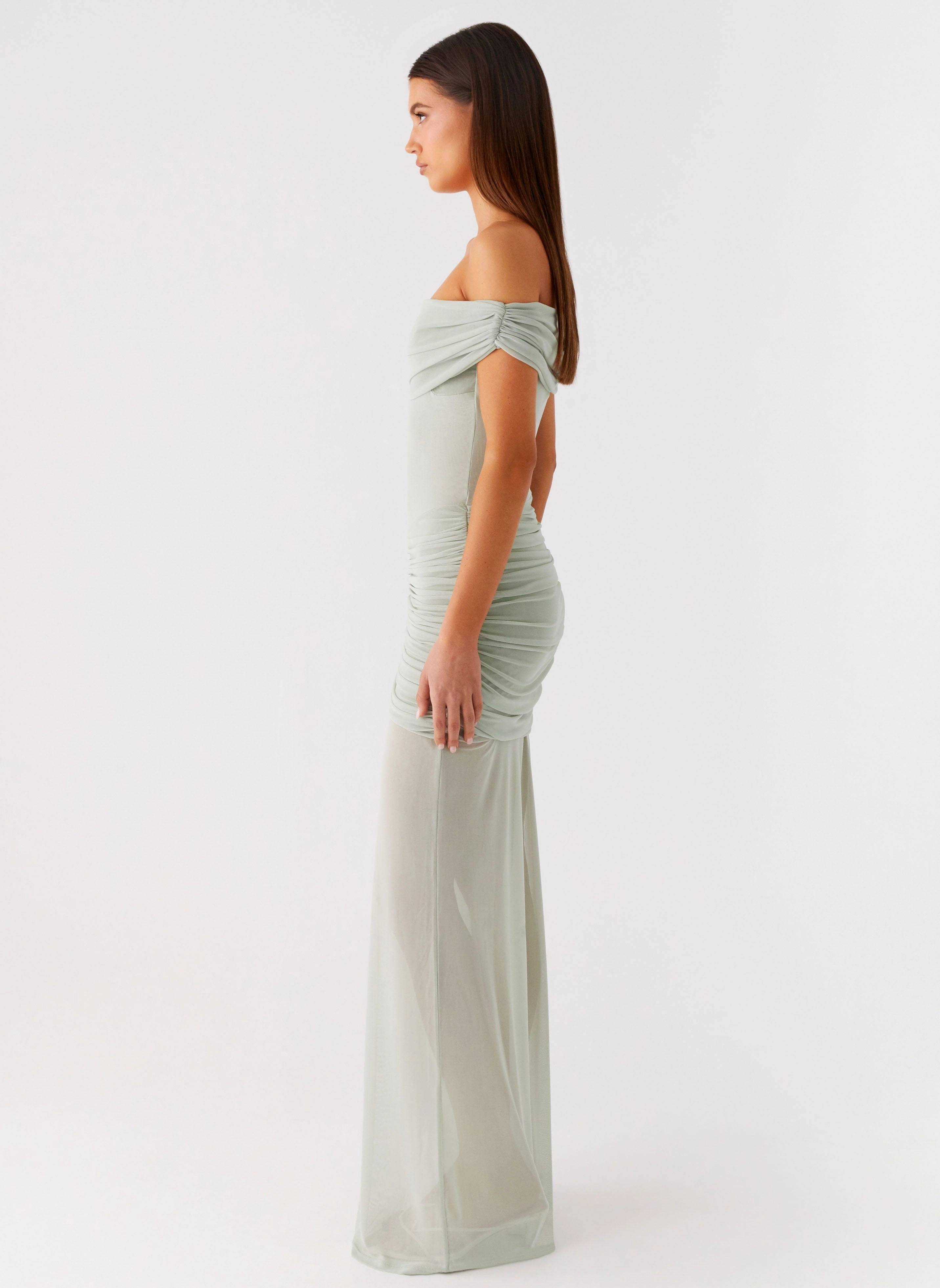 Travel Light Eyllin Off Shoulder Maxi Dress - Sage