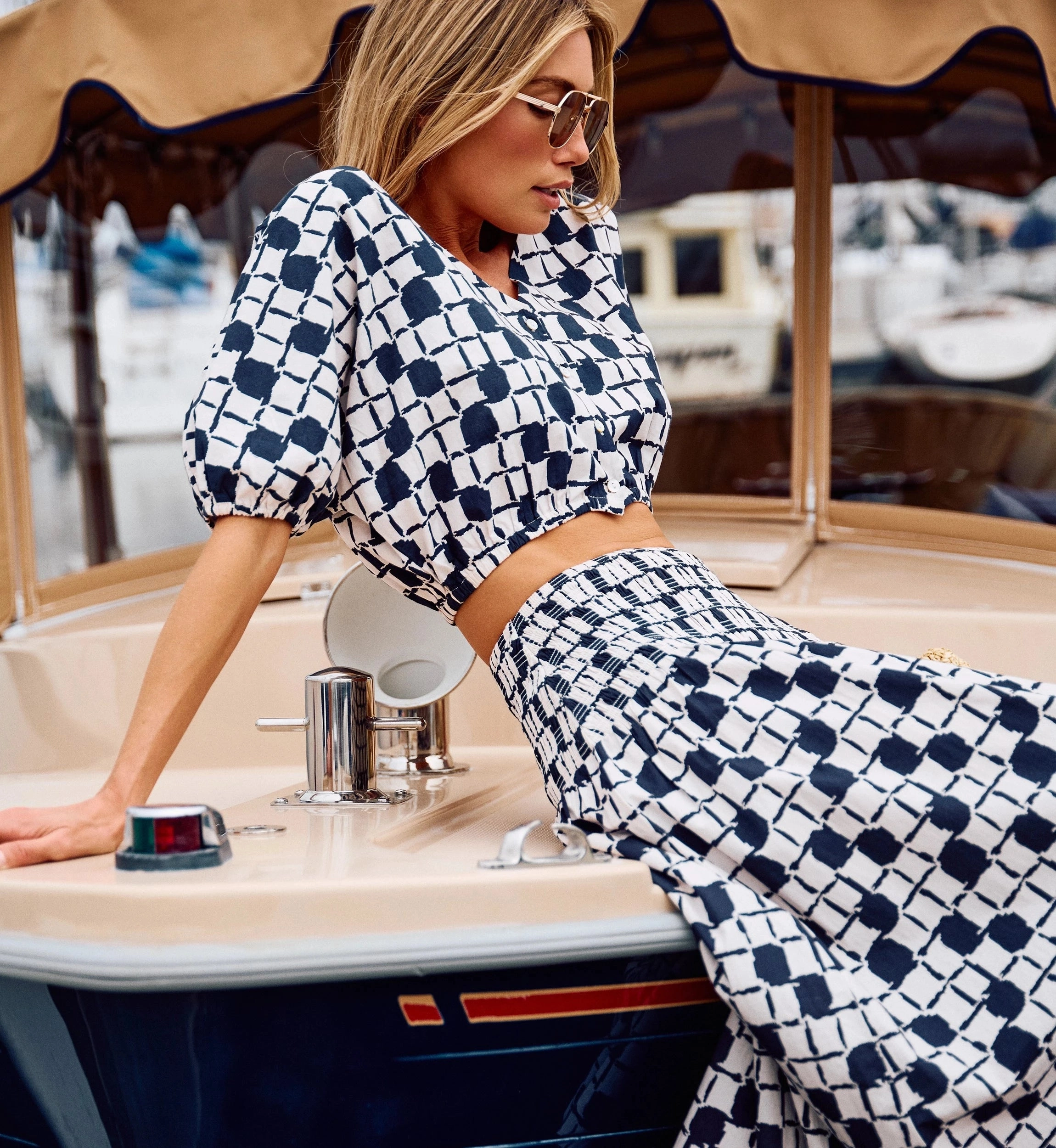 Durable Reinforced Hem PuckerFree Surface Helena Top | San Marino