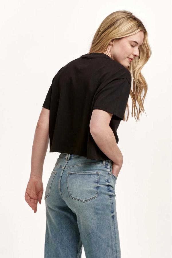 FlexibleNeckline QuickPackFoldableDesign Maddox Jersey Tee - Black