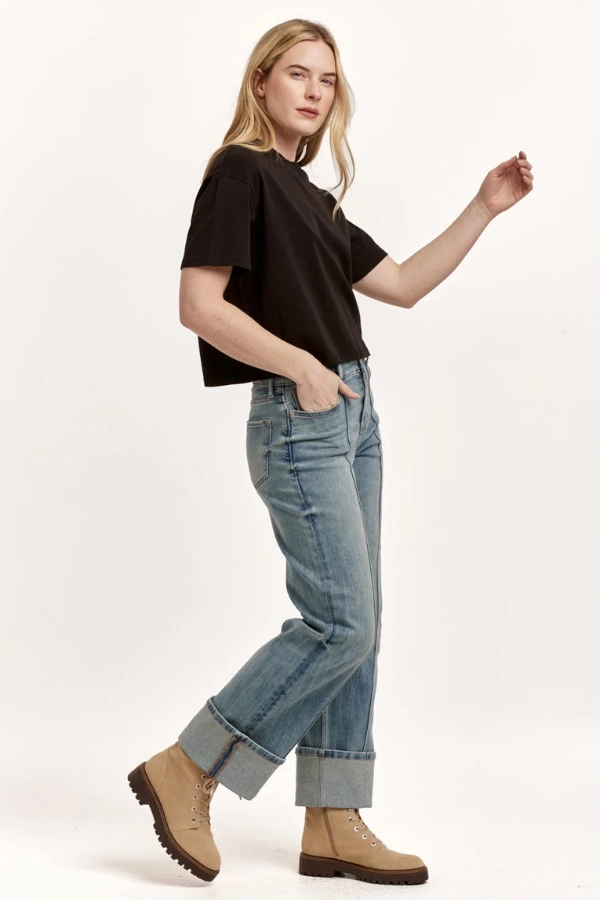 Comfort Cushion Neckline Maddox Jersey Tee - Black