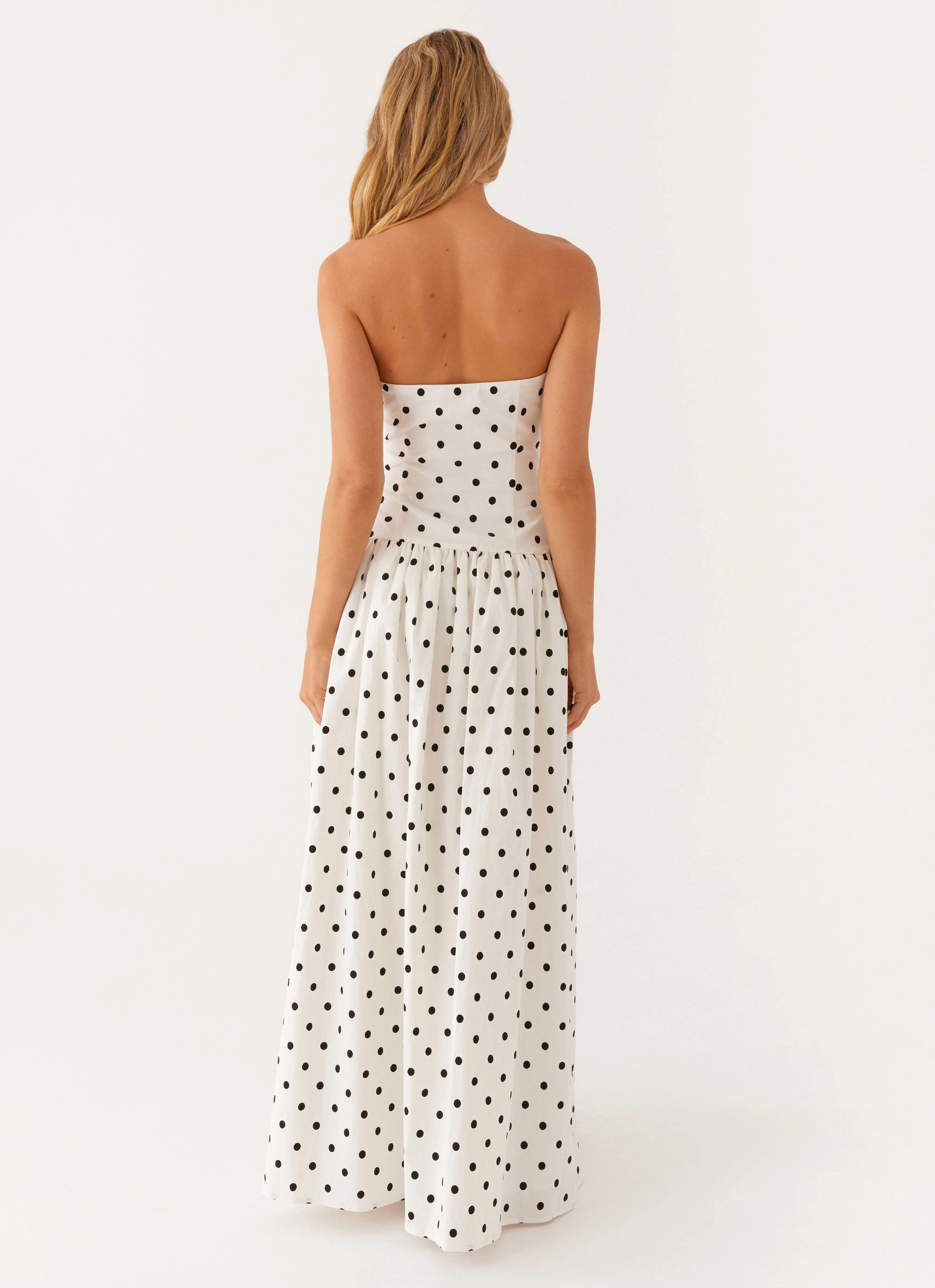 Relax Cut Chilly Weather Comfort Andorra Maxi Dress - White Polkadot