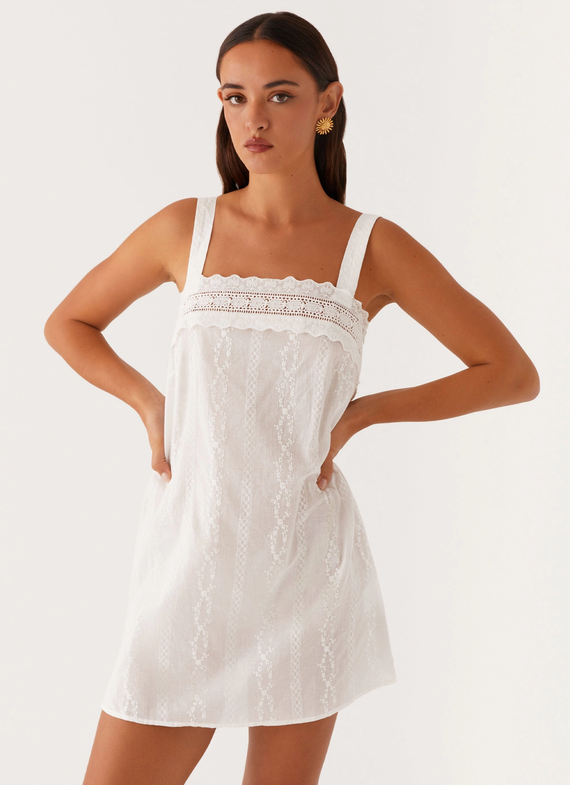 Calla Broderie Mini Dress - White Cozy Fit
