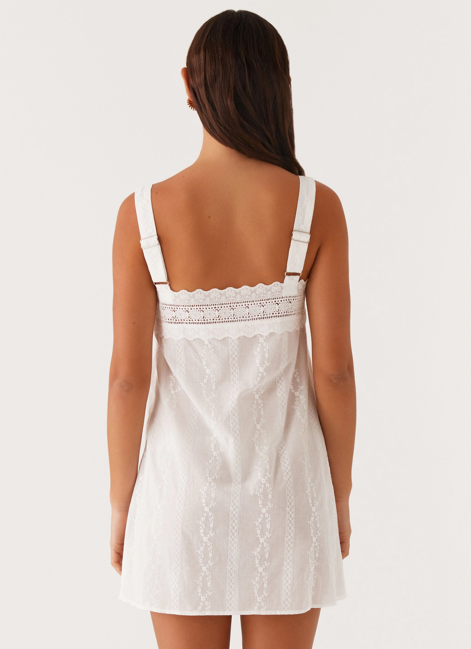 Calla Broderie Mini Dress - White Basic essential Garden Scene
