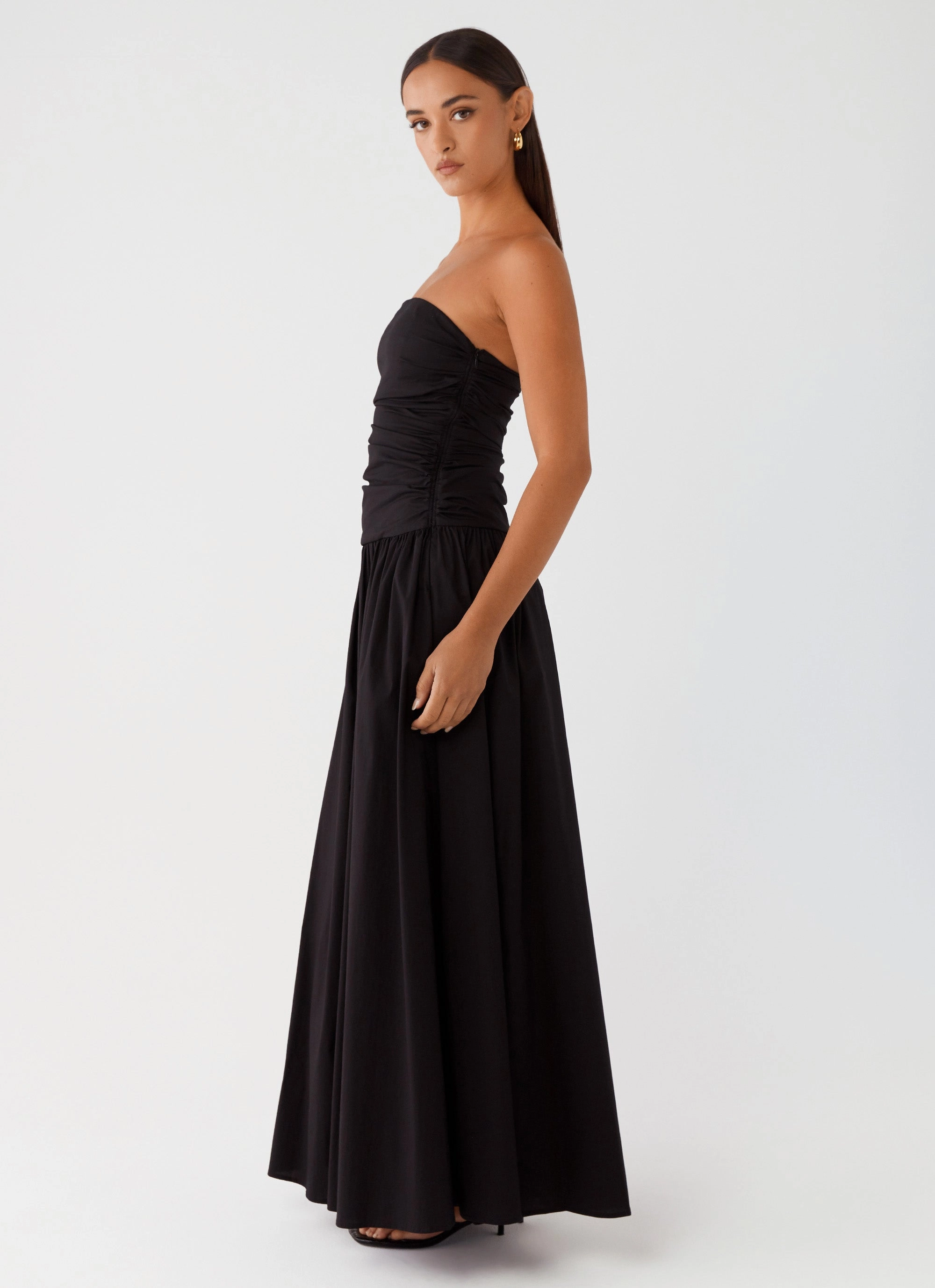 Carmel Maxi Dress - Black Delicate Edge Elegant knee-length dress