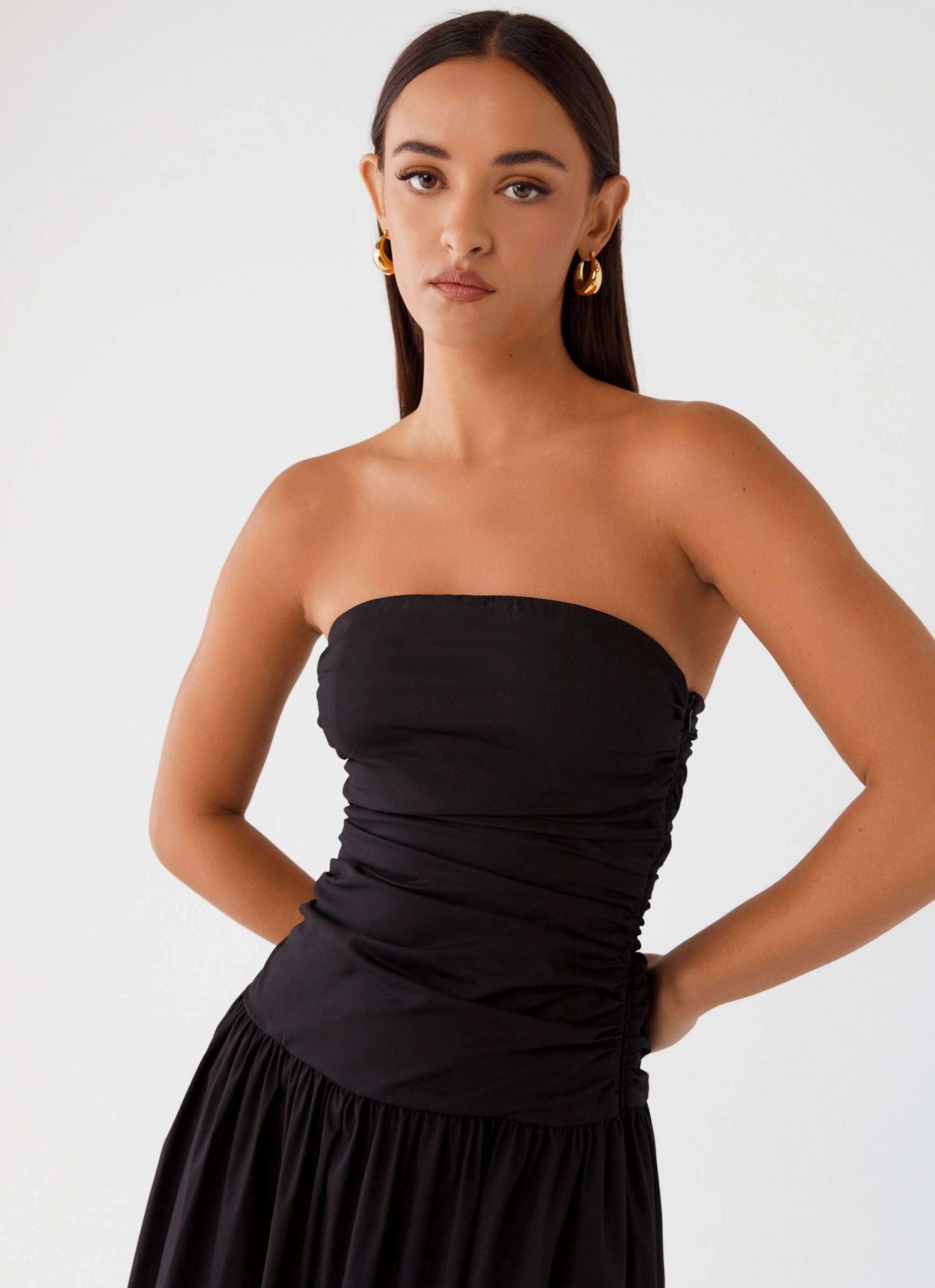 Carmel Maxi Dress - Black Floating Shape