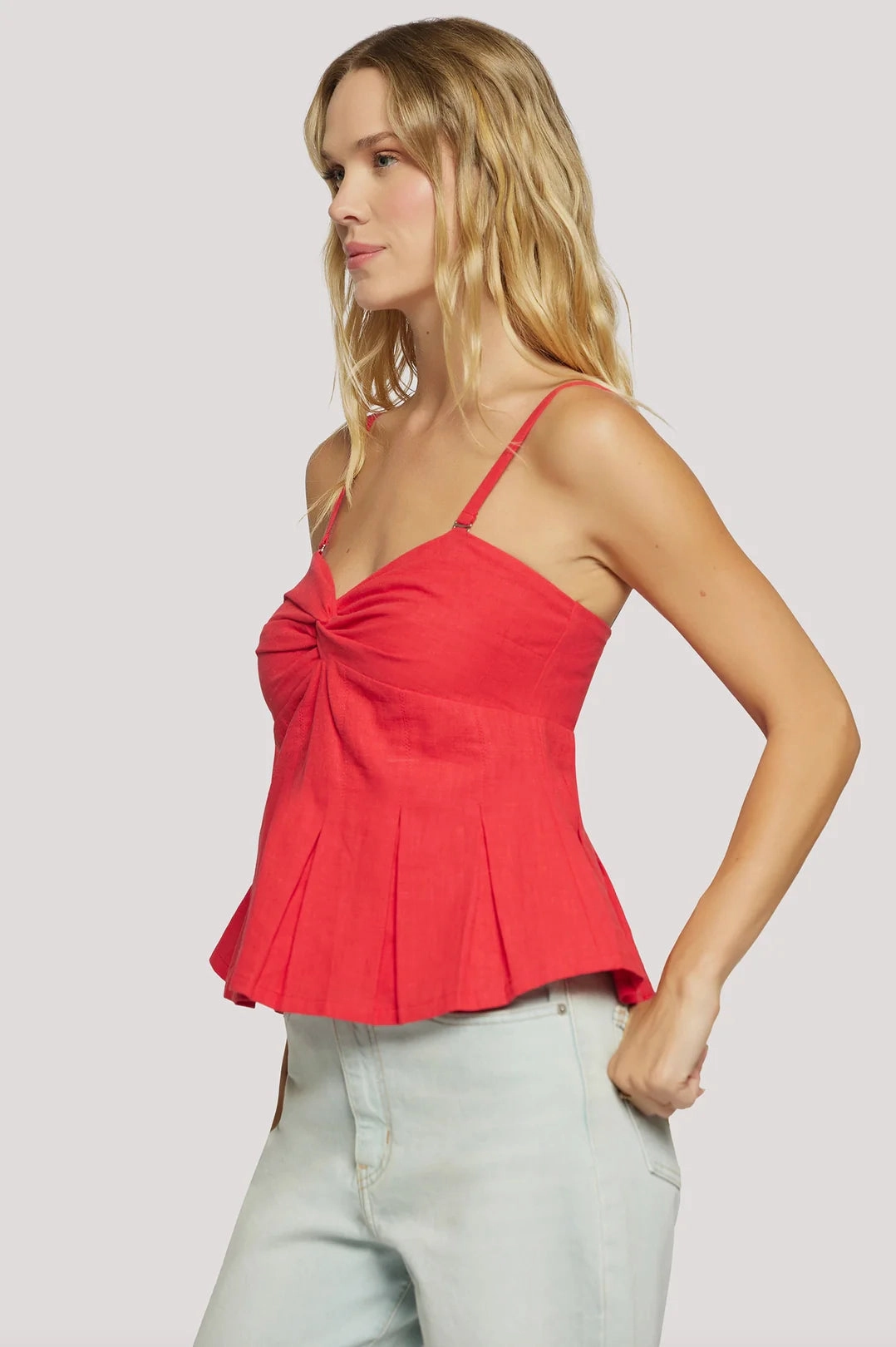 AntiStaticFinish NoiseReduciting Zipper Catania Top - Red