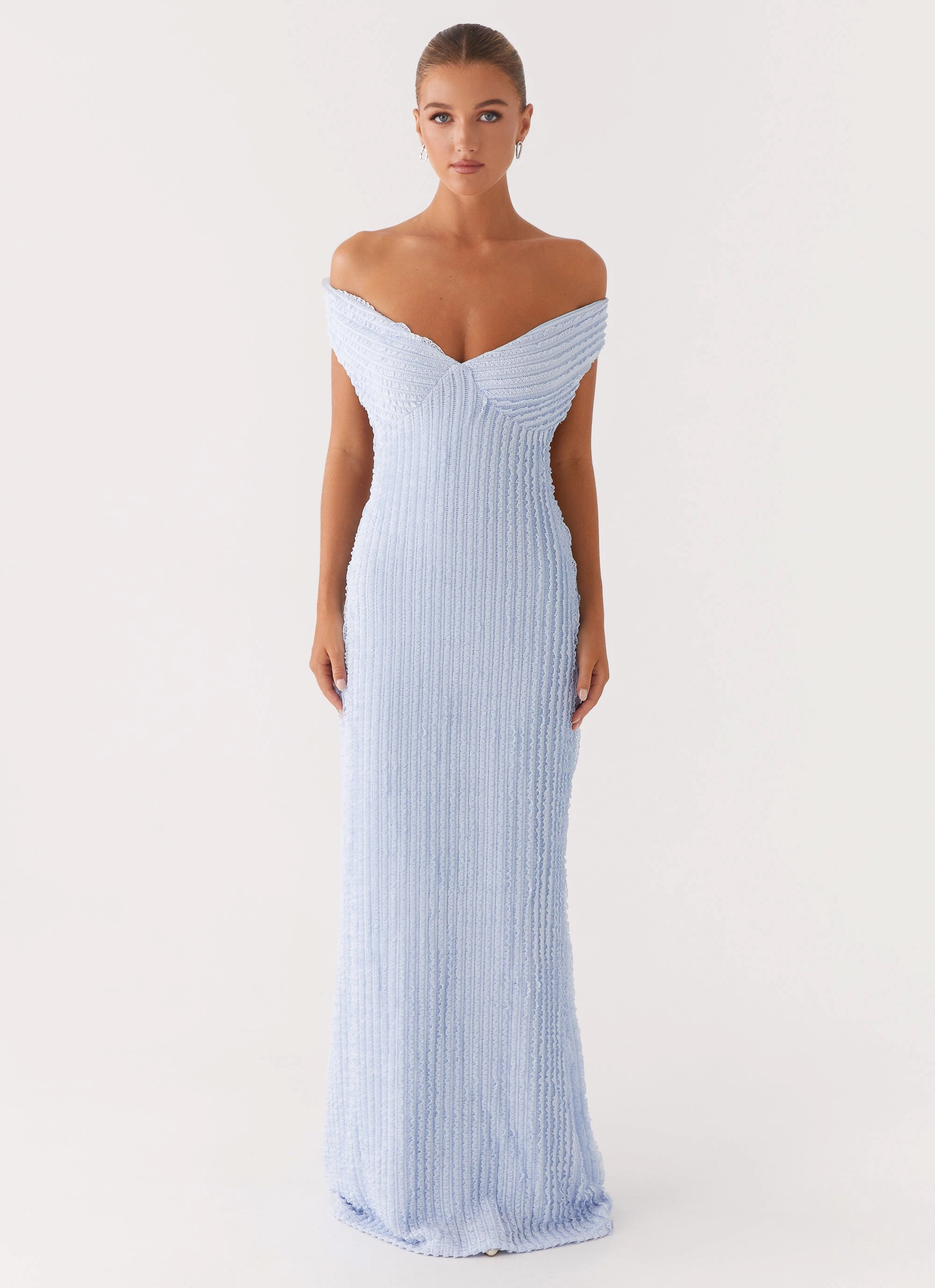 Chantelle Maxi Dress - Blue Elegant Detail