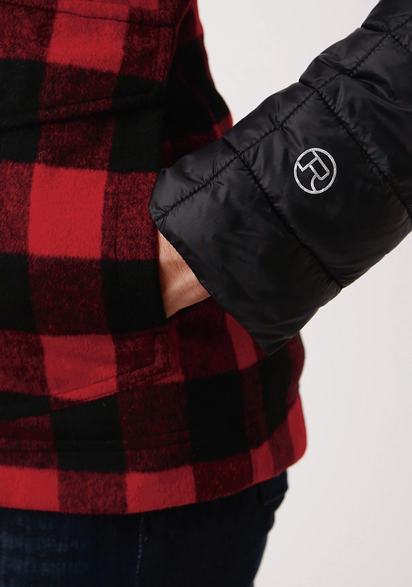 Double Stitched Seams Elastic cuffs Roper Womens Black/Buffalo Plaid Nylon Crushable Jacket