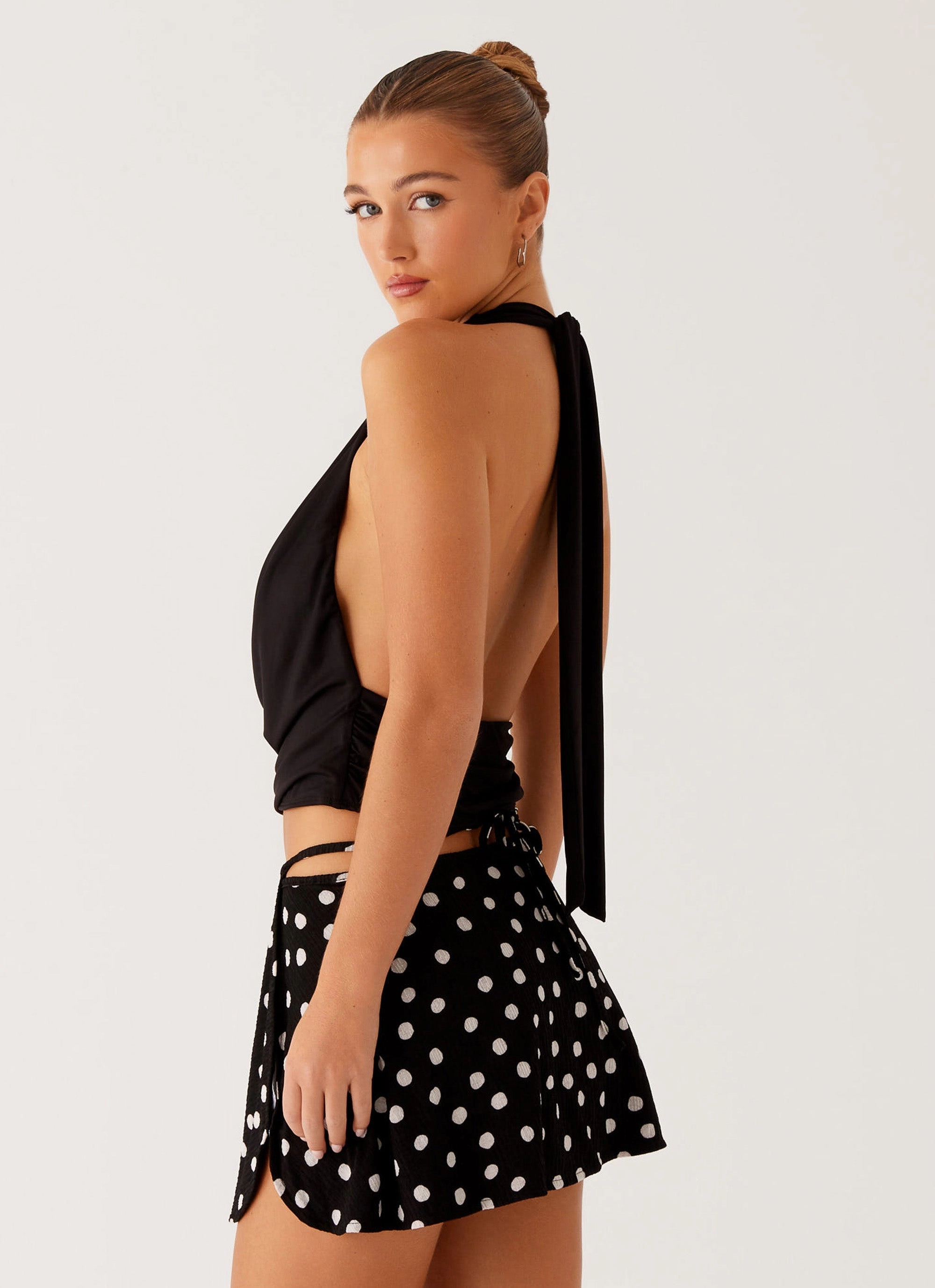 Stylish T-shirt Ashi Cowl Top - Black