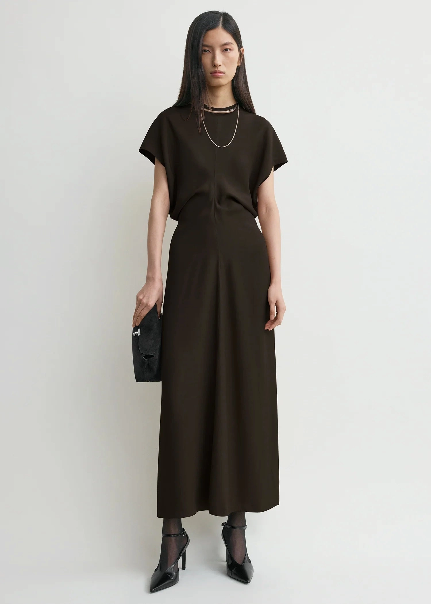Slouch Waist Dress in Bark Modern Edge Street Motion