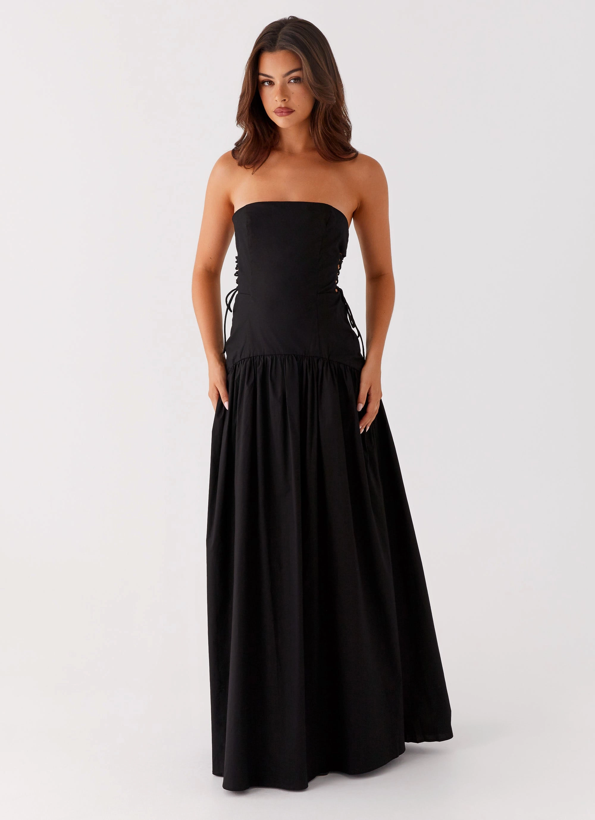 Conagh Maxi Dress - Black Subtle Lines