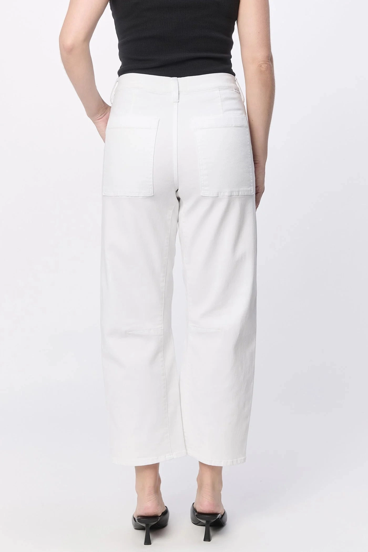 Modern Fit HeatRegulating Lasso High Rise Cropped Pants - White