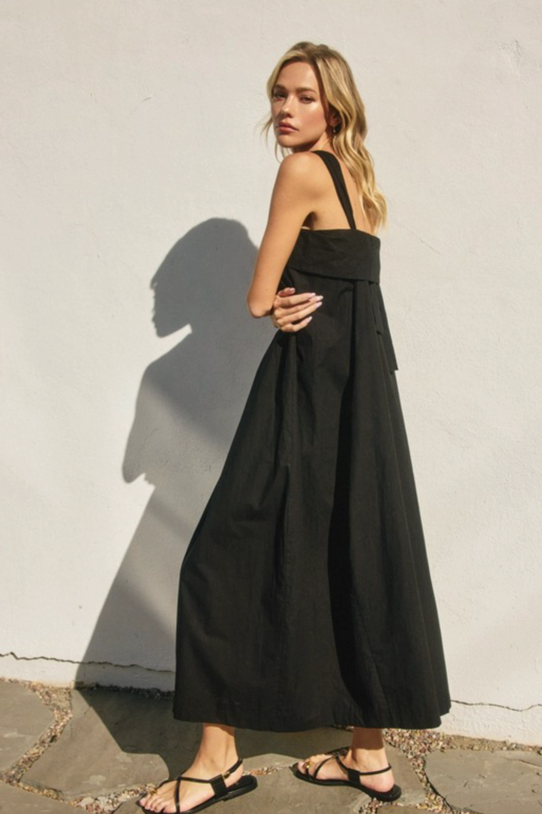 Urban Style Cotton Halter Neck Maxi Dress - Black