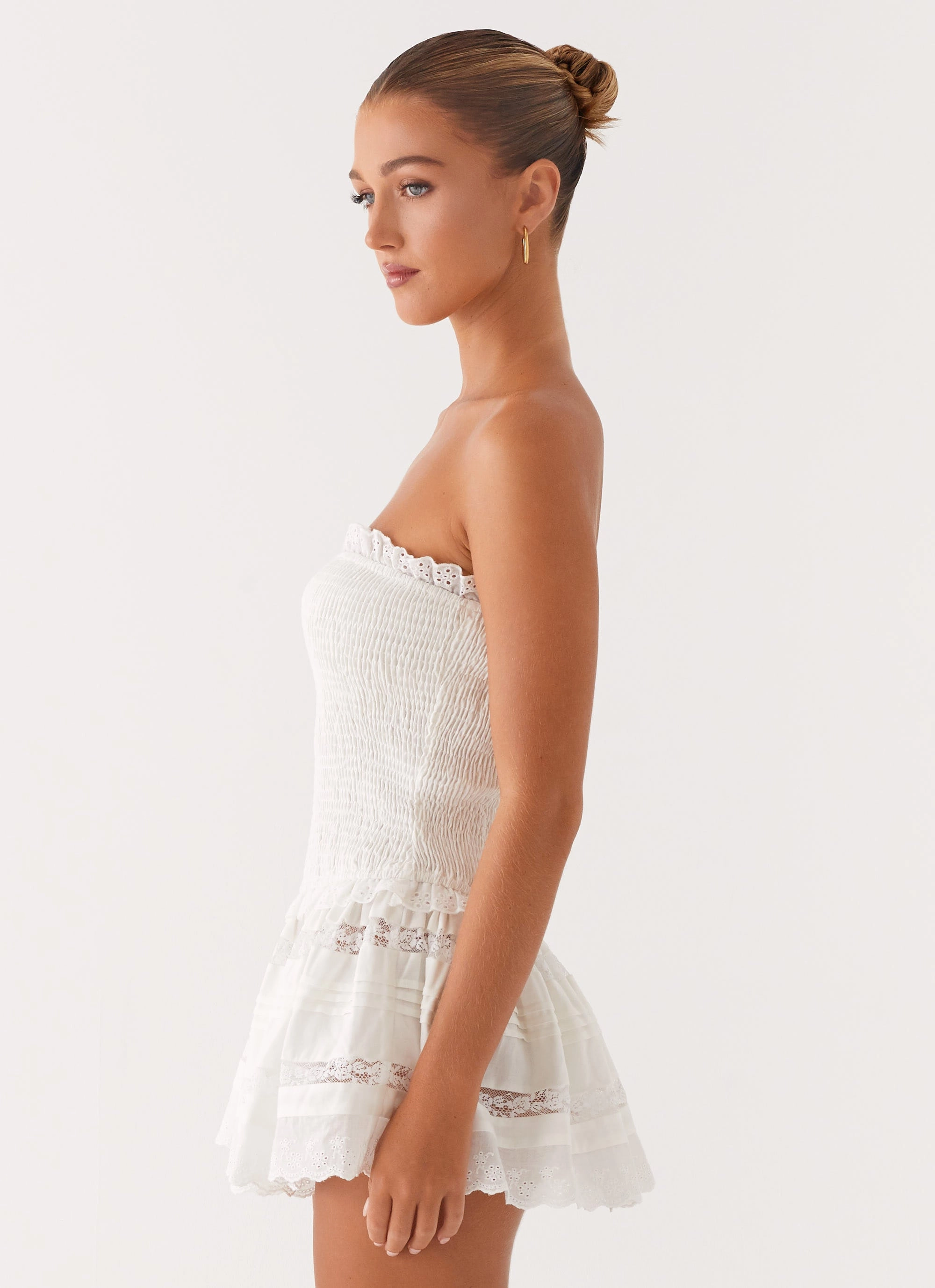 Sophisticated cocktail dress Form Flow Kimia Mini Dress - White