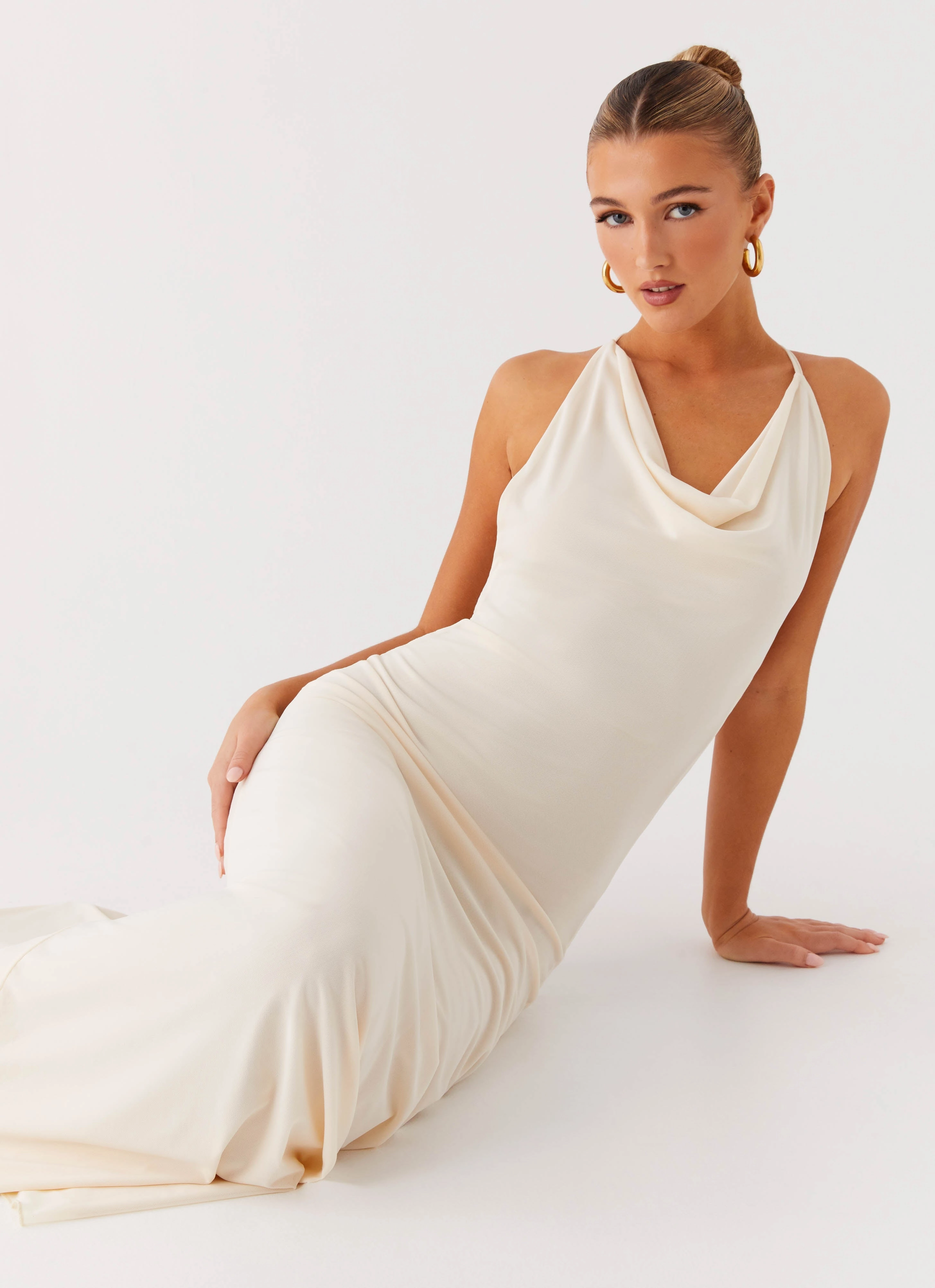 Smooth Finish Shade Glow Dahliana Maxi Dress - Off White