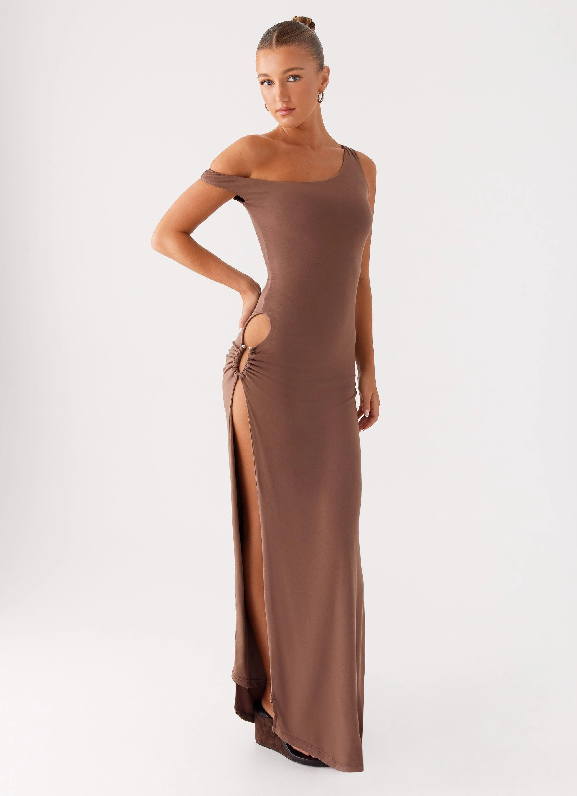 Dalla Maxi Dress - Dark Chocolate Urban Ease Harmonious Layers