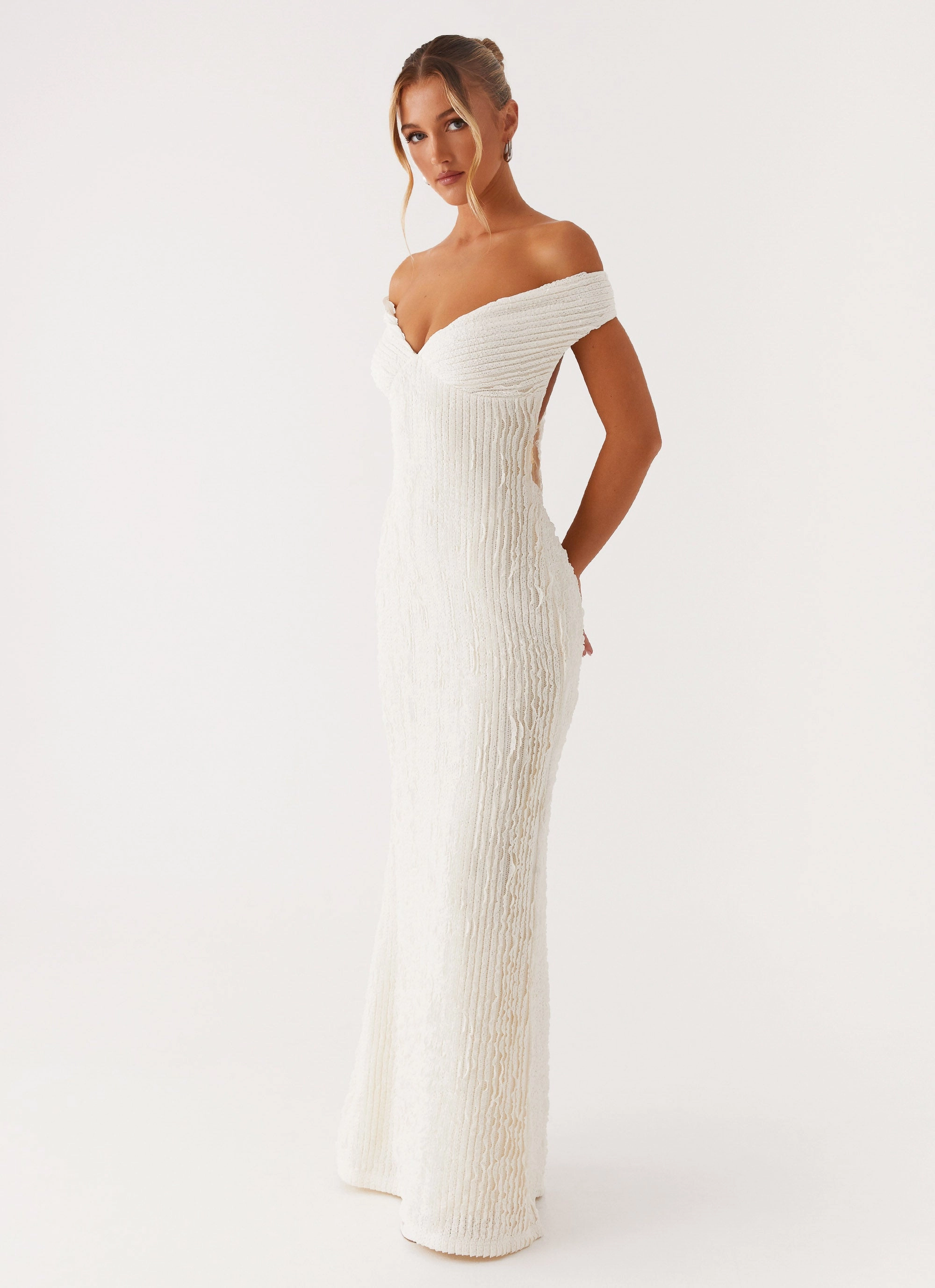 Chantelle Maxi Dress - Ivory Feminine Movement Sharp Fit