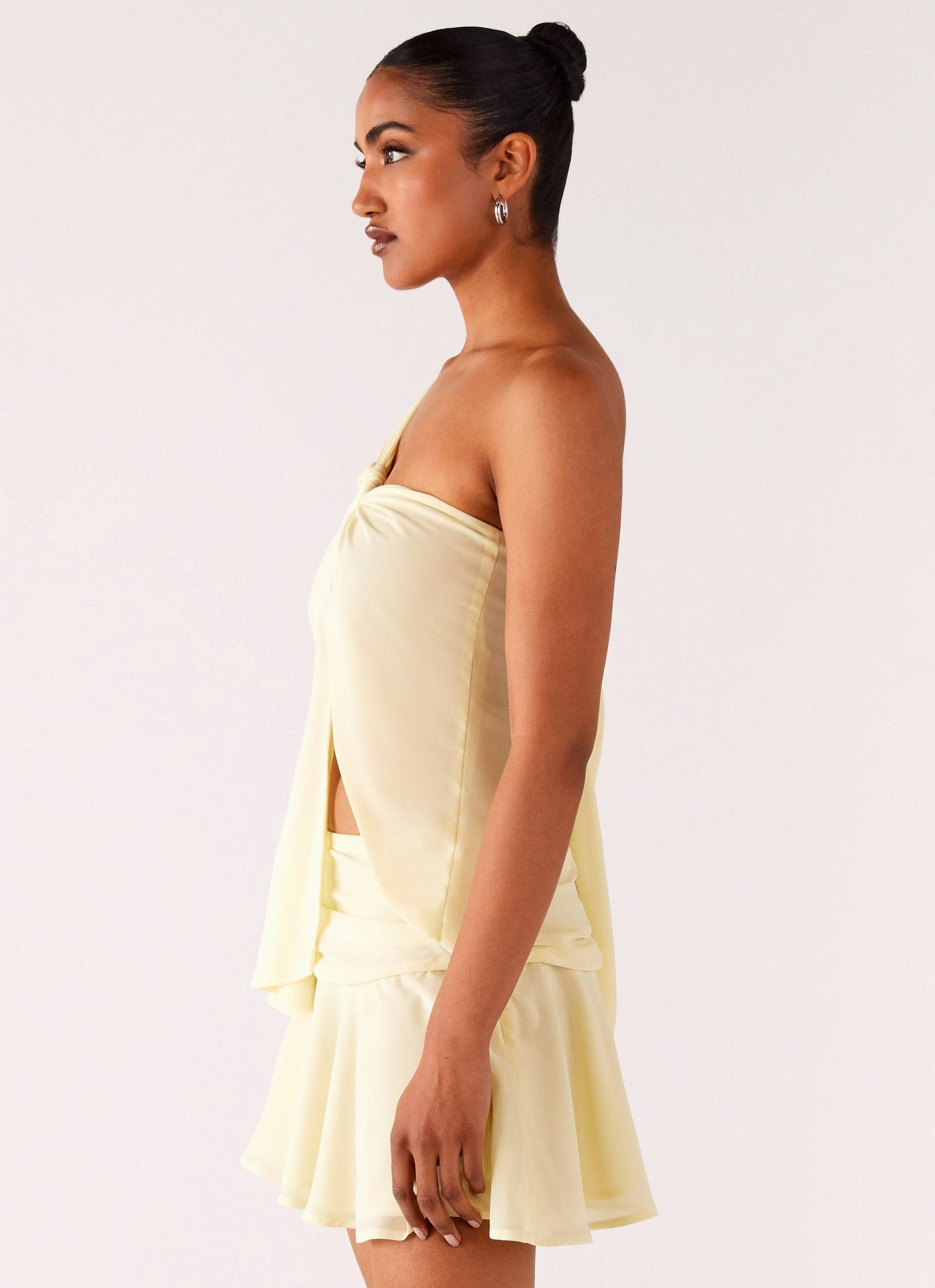 MultiPanelConstruction Delight Me Asymmetrical Top - Yellow