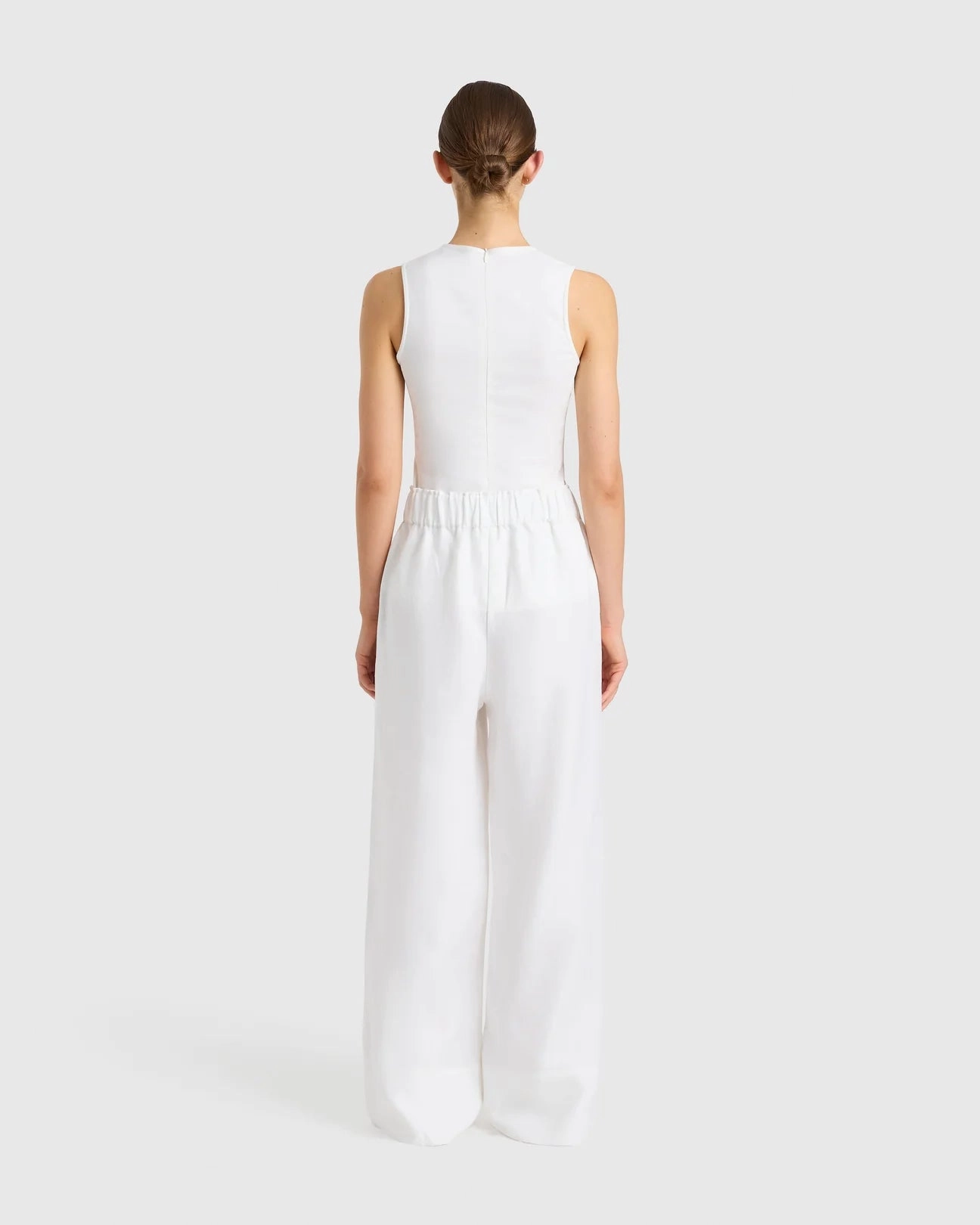 Delphi Universal Pant in White MoistureWickingLining