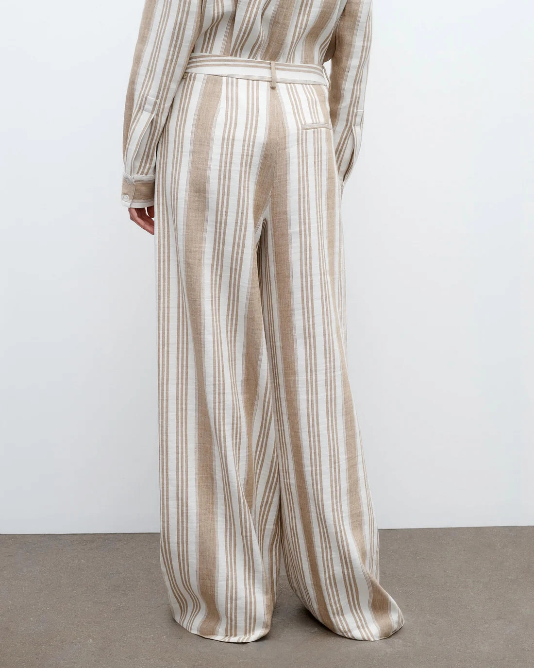 StretchFabric Demie Trouser in White/Khaki