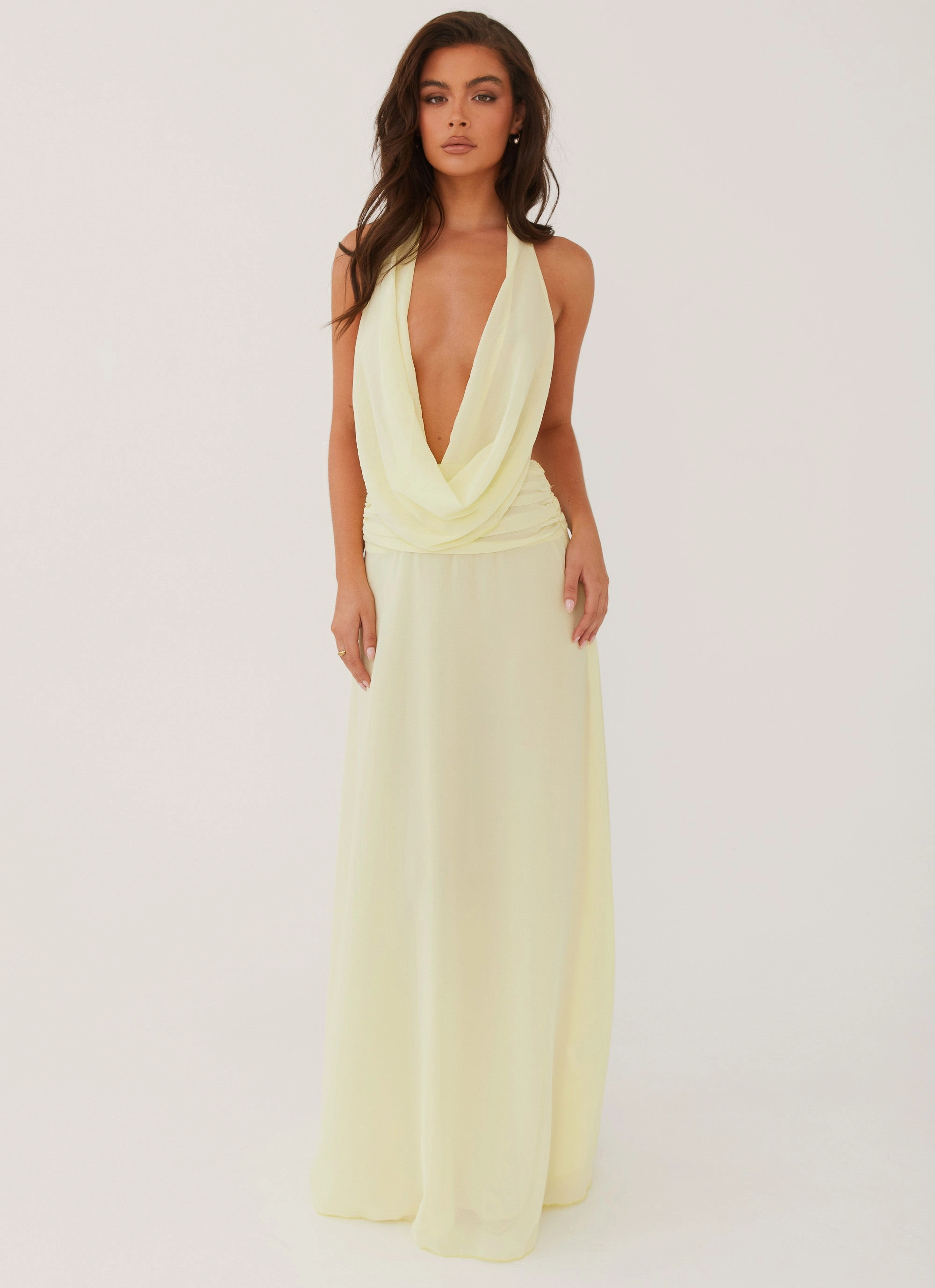 Elysia Chiffon Maxi Dress - Lemon Timeless Fit Look