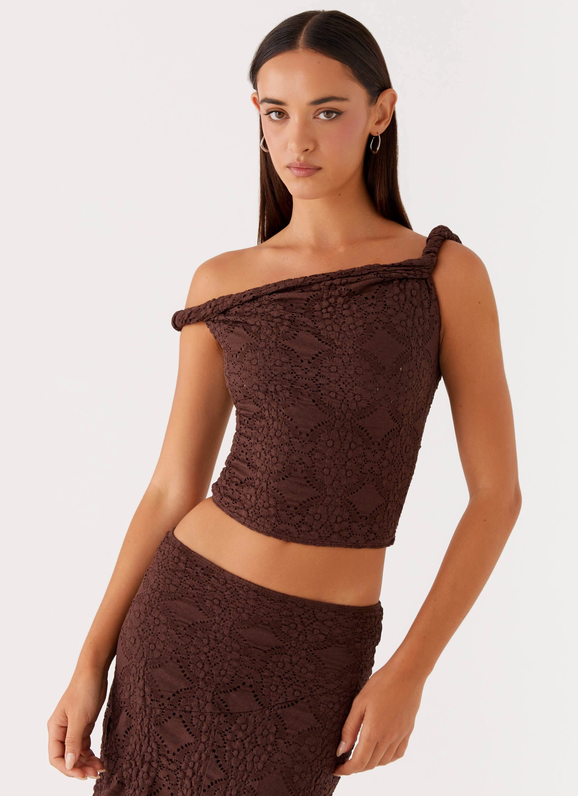 Cafe Vibe Waist-Cinching Diamond Sky Top - Chocolate