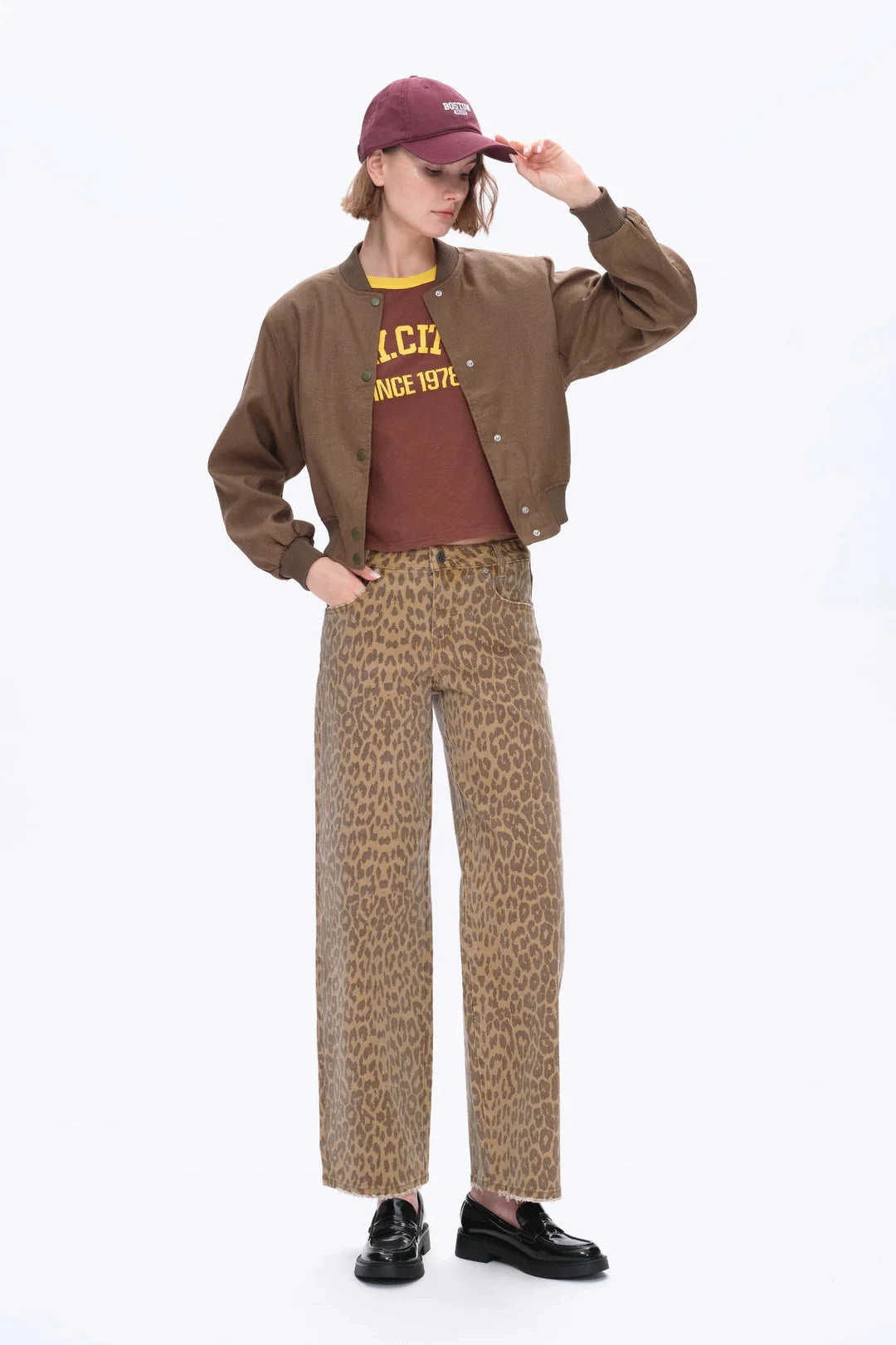 Mid Rise Leopard Jeans TearResistantPanels Simple and Cozy