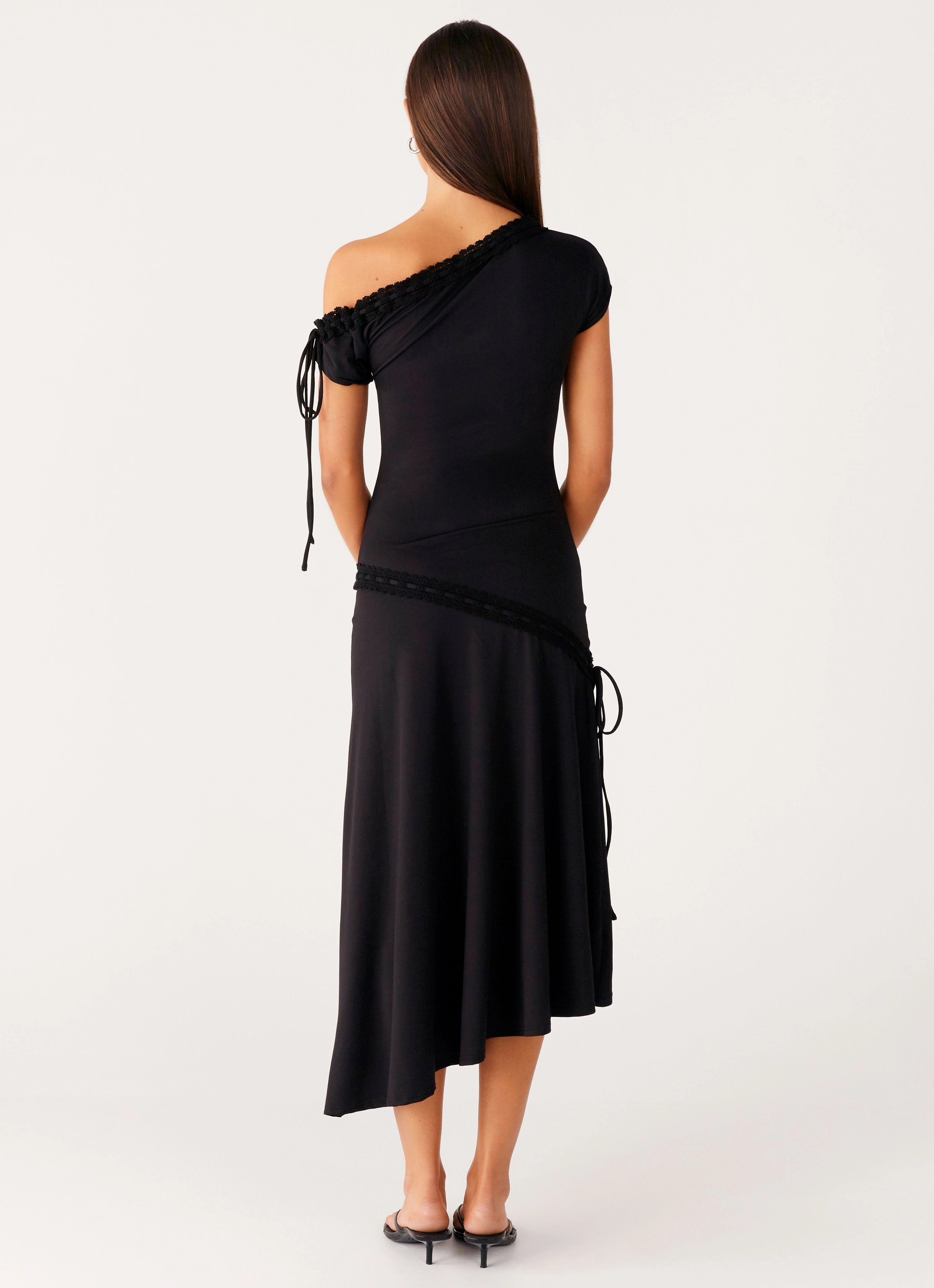 Modern and Stylish Downtown Midi Dress - Black