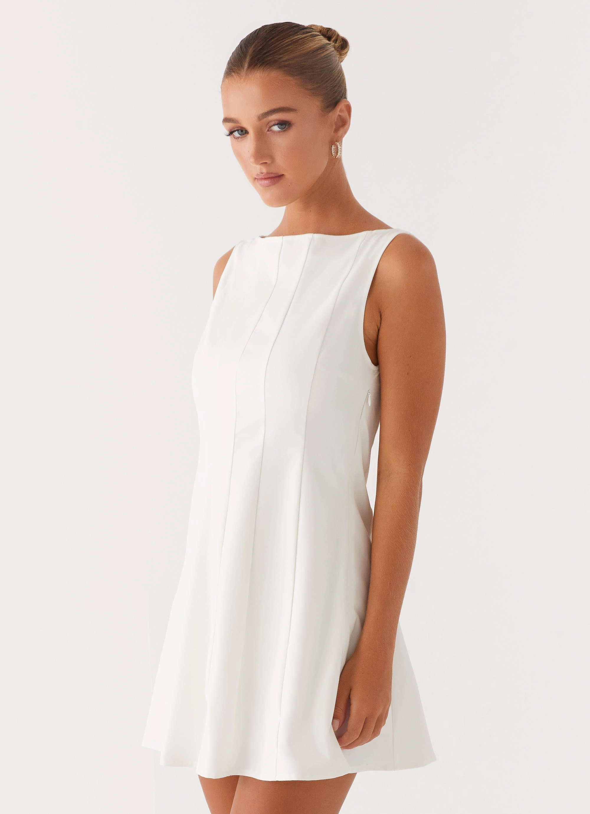 Sophisticated Fit Stylish Look Emelie Mini Dress - White