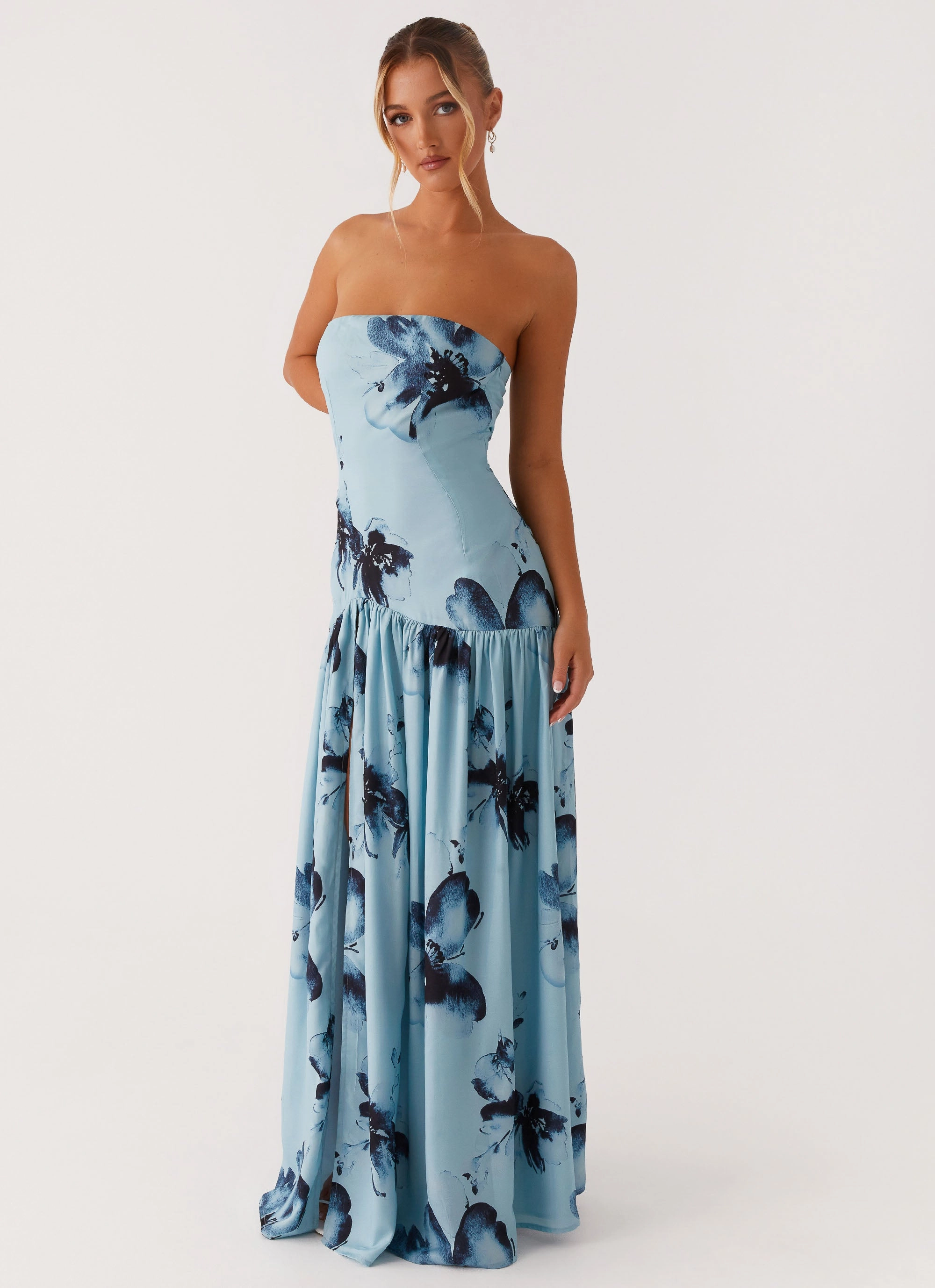 Patterned-Fabric Eden Strapless Maxi Dress - Blue Black Floral