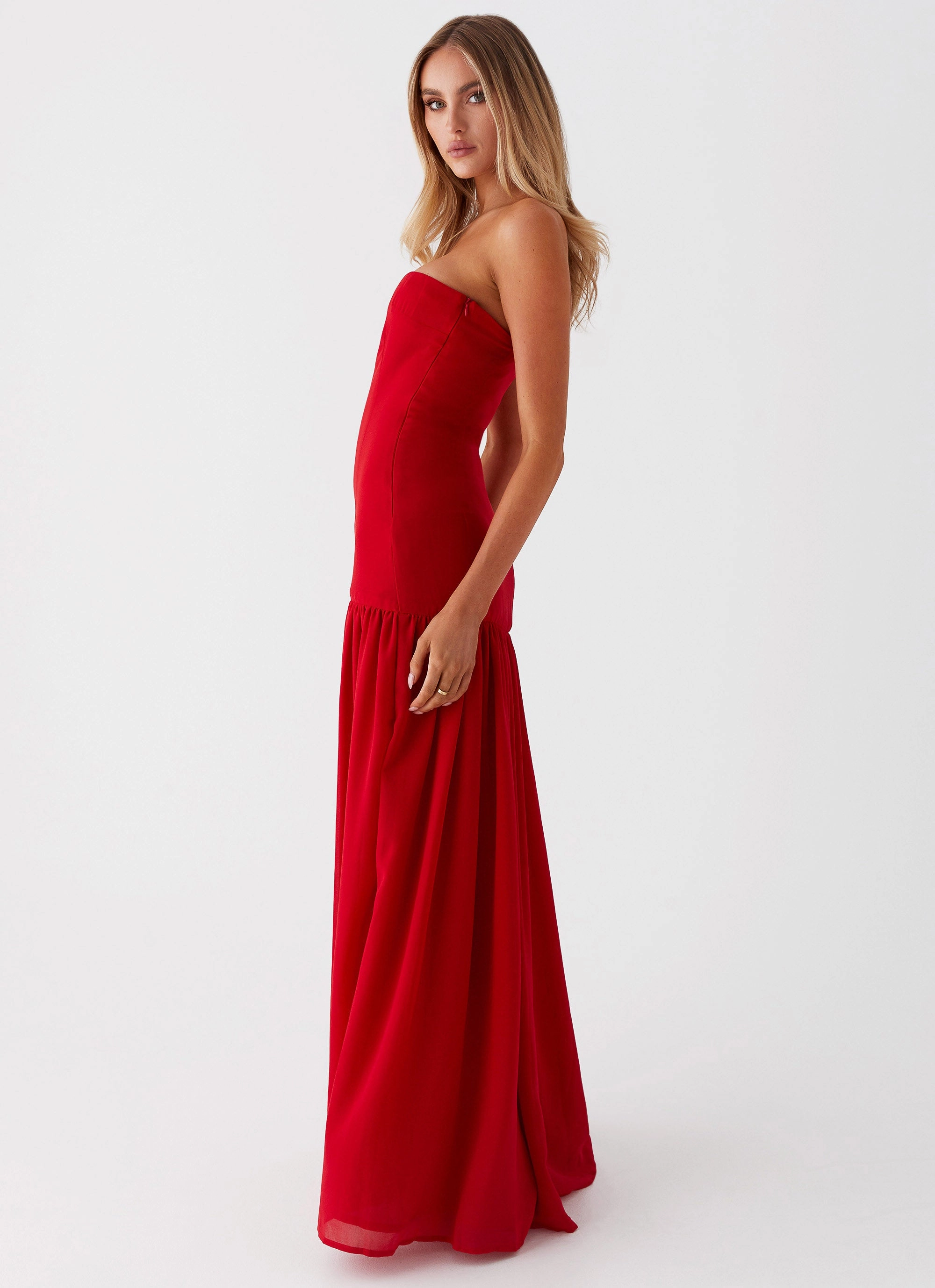 Eden Strapless Maxi Dress - Red Effortless Mood Trendy Wear