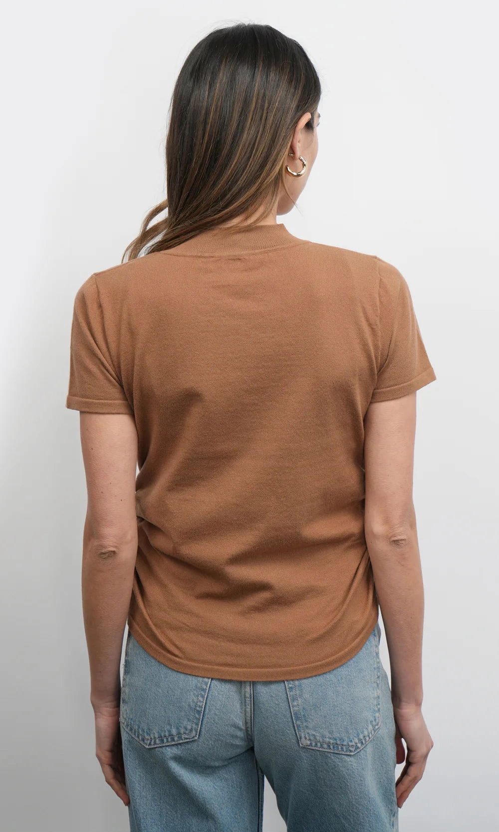 Ultra Soft Blend MinimalistStitching Darcy Ruched Knit Top